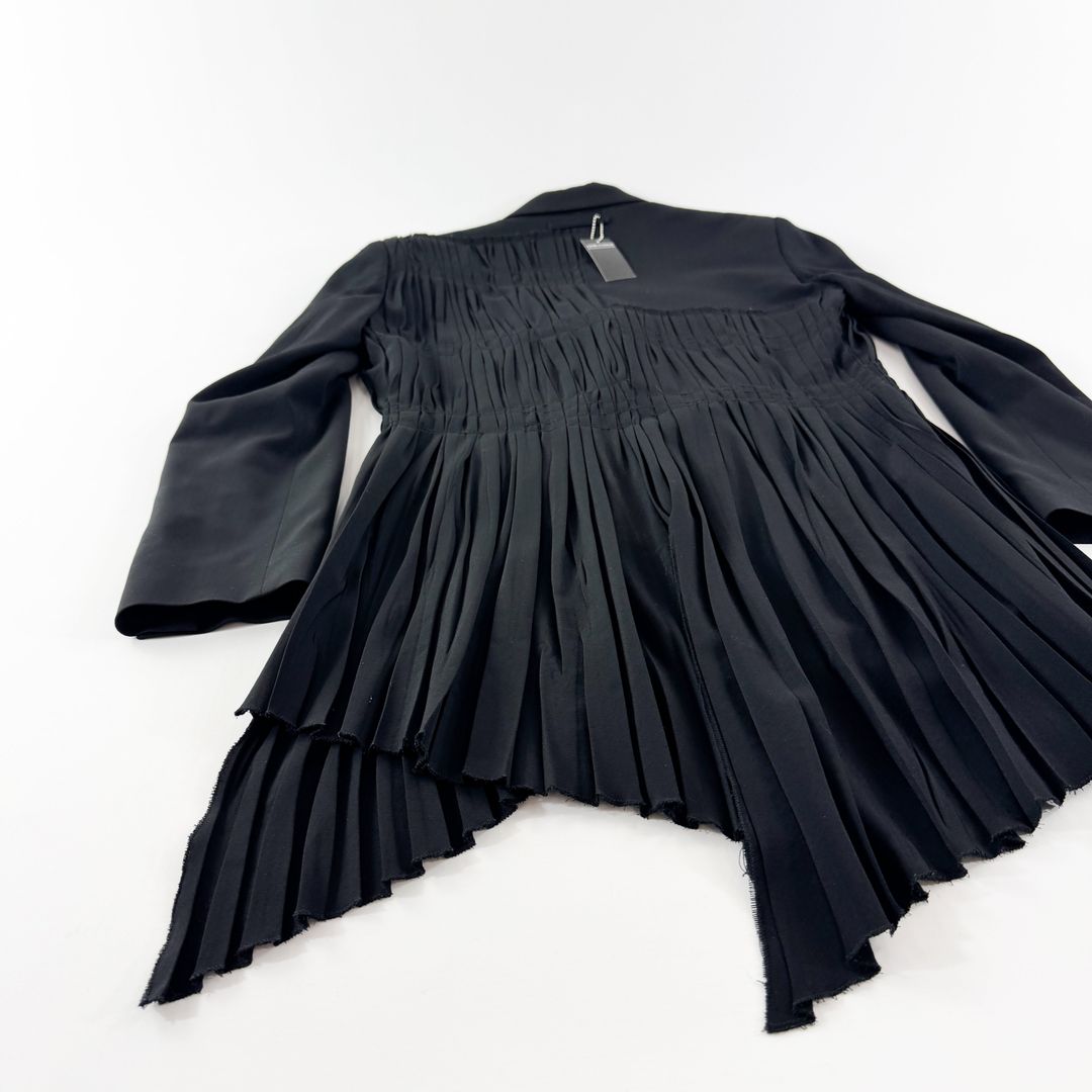 Thumbnail 9dc27b62-e99c-43bb-bfe3-ceaa885f9ea6