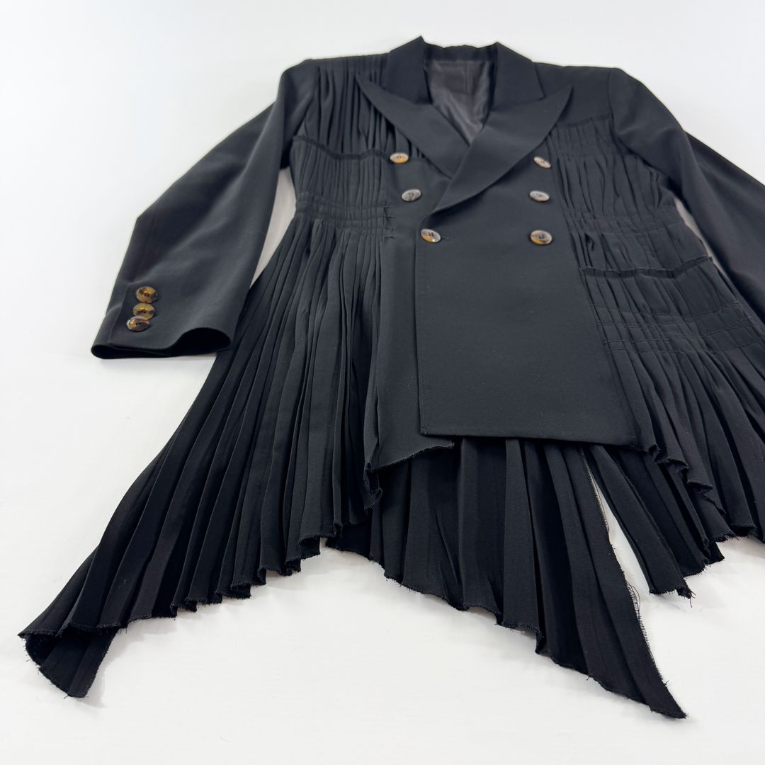 Thumbnail a81d2405-3a78-46e9-84ab-d33bdefebd1b