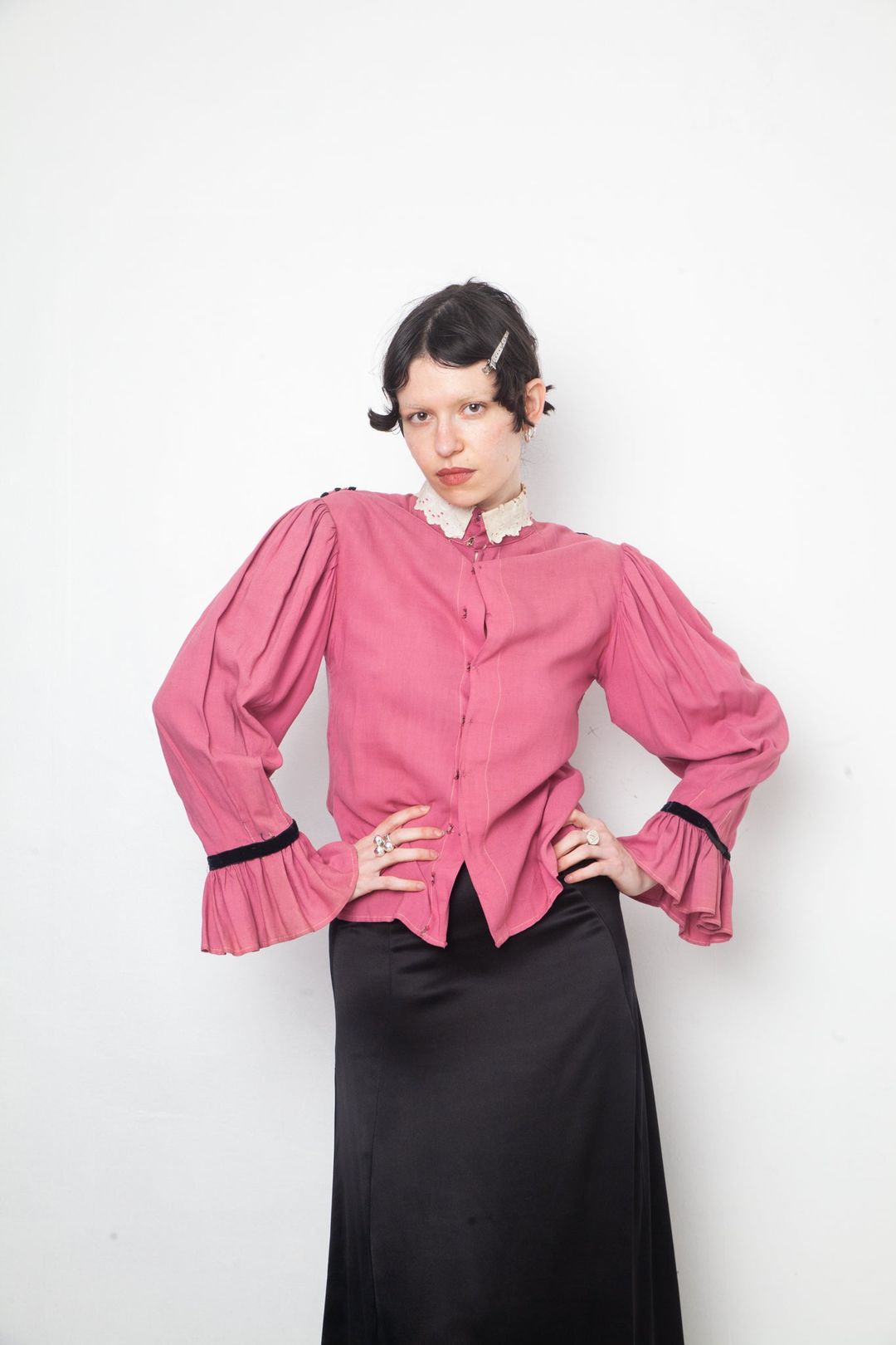 1920's pink theater costume with lace collar and flounce sleeves by undefined in size XS from TOPS category