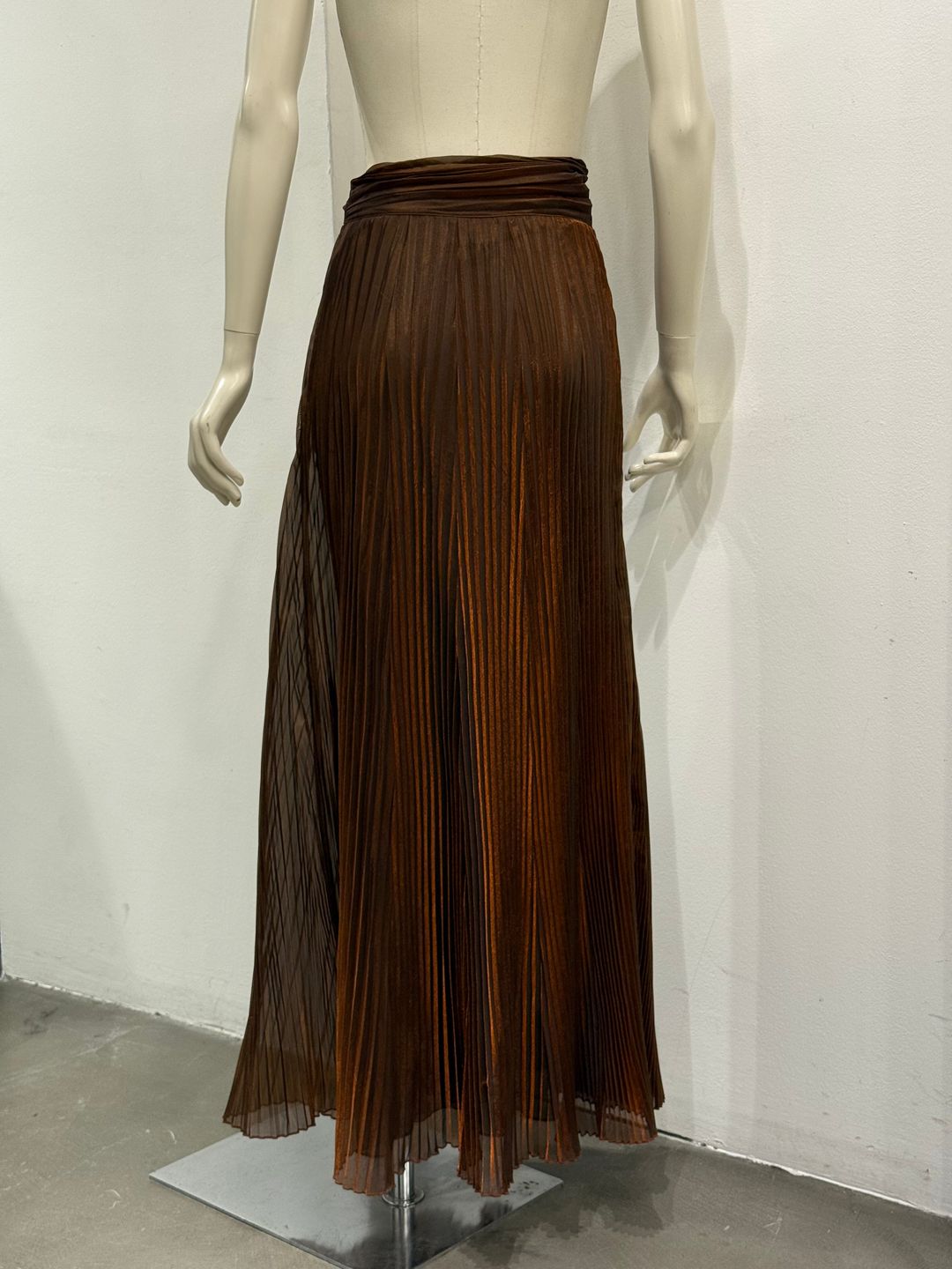 Thumbnail 06787955-ac02-47b8-b70b-747fa8e05106