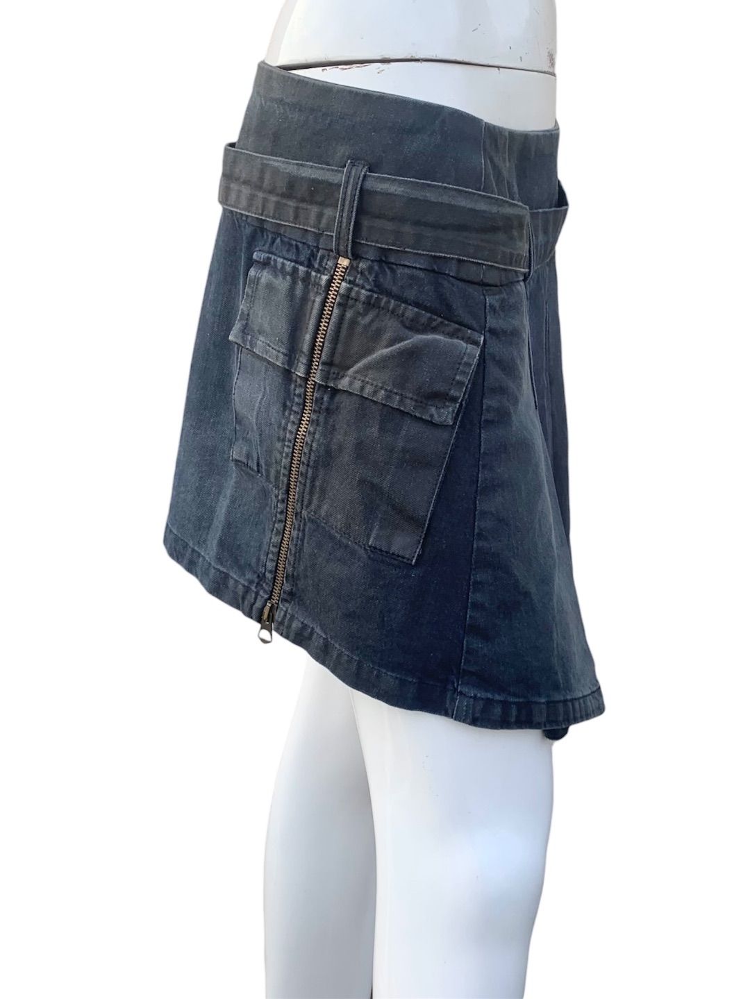 Thumbnail 38e7f4cf-202d-45ec-a078-35fb7108f092