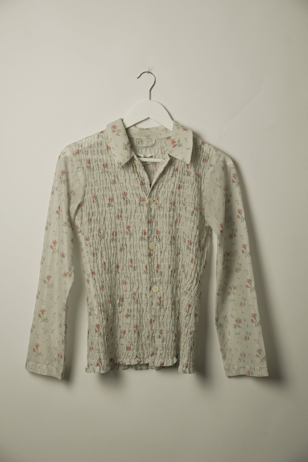 Robe de Chambre Comme Des Garcons Floral Ruched LS Button Down Blouse by COMME DES GARCONS in size AU/UK 8 from SHIRTS category