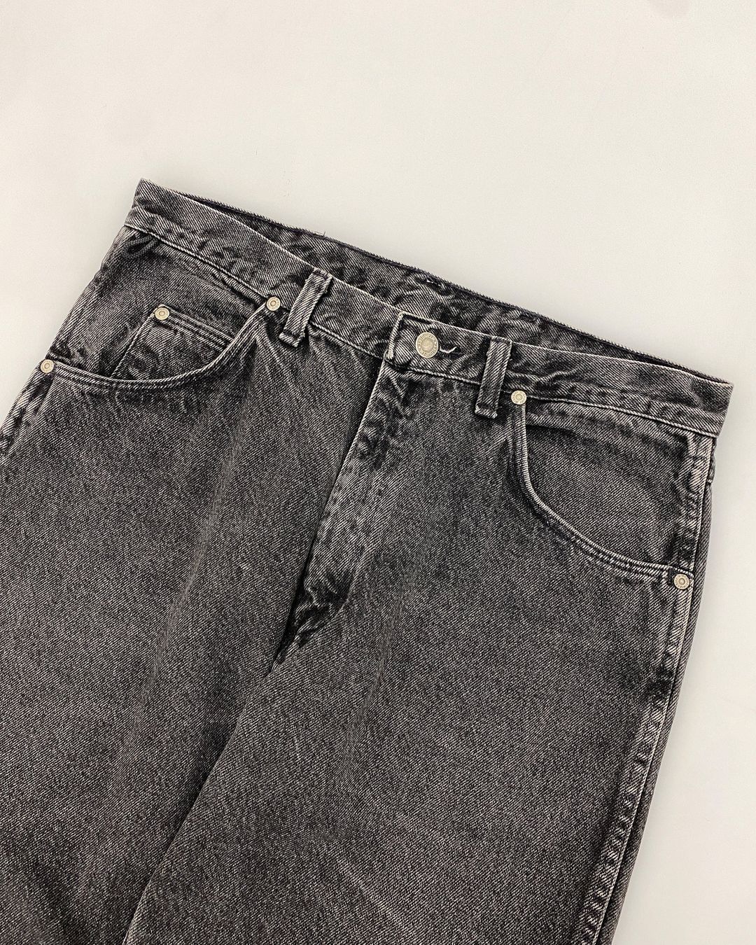 Thumbnail 99891166-471f-47f6-b088-2ad81f853219