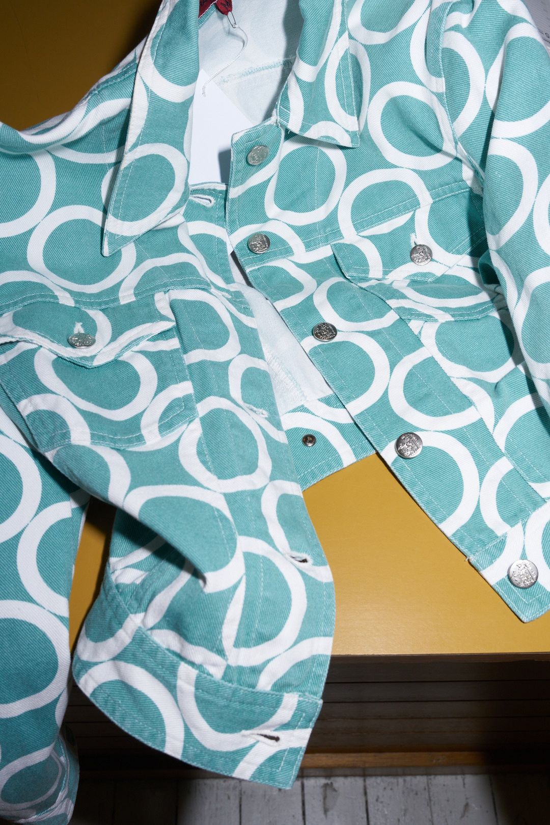 Thumbnail a0018900-e9d7-4874-a735-2a7e0f7576fd