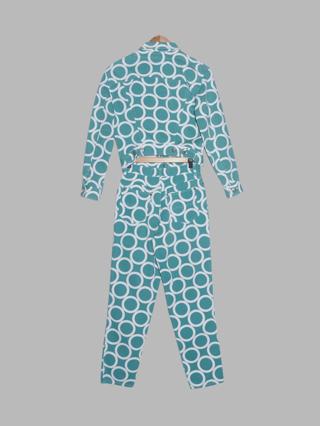 Thumbnail 93efee5f-d213-420e-8bda-8a8dc20905de