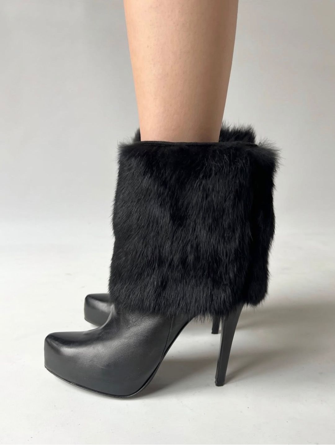 Thumbnail 5c66c1b2-d13f-42e9-b7e5-8a539fc12412