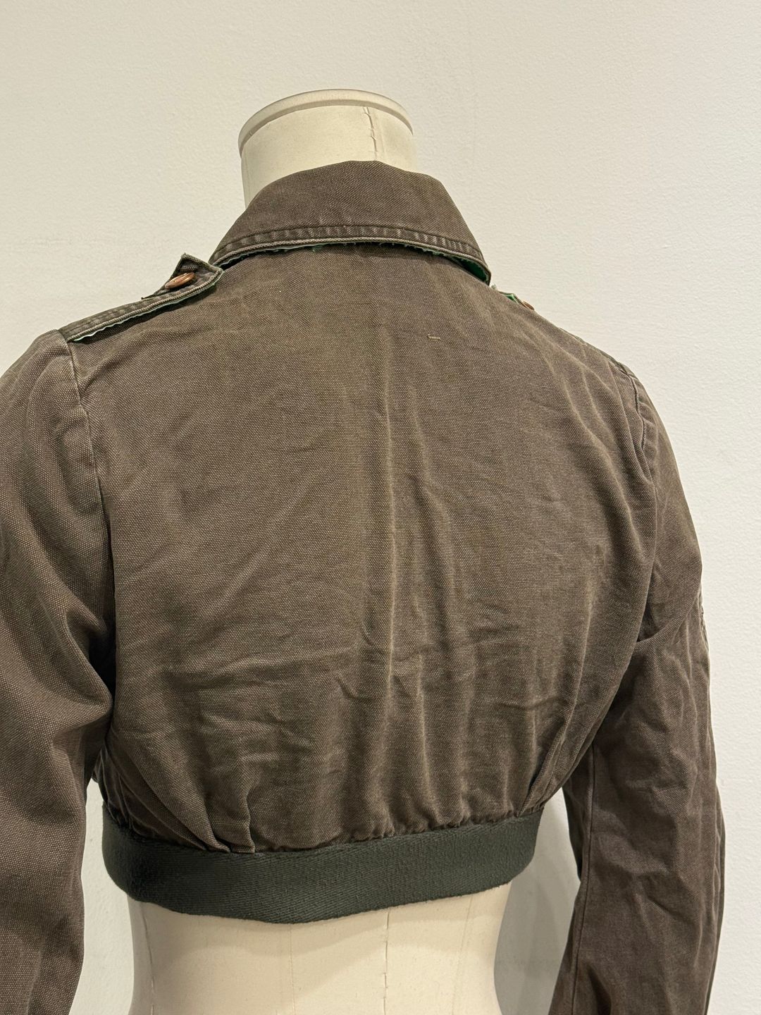 Thumbnail 21a4b9a2-9505-4064-b3b7-f0c6d1d0d149