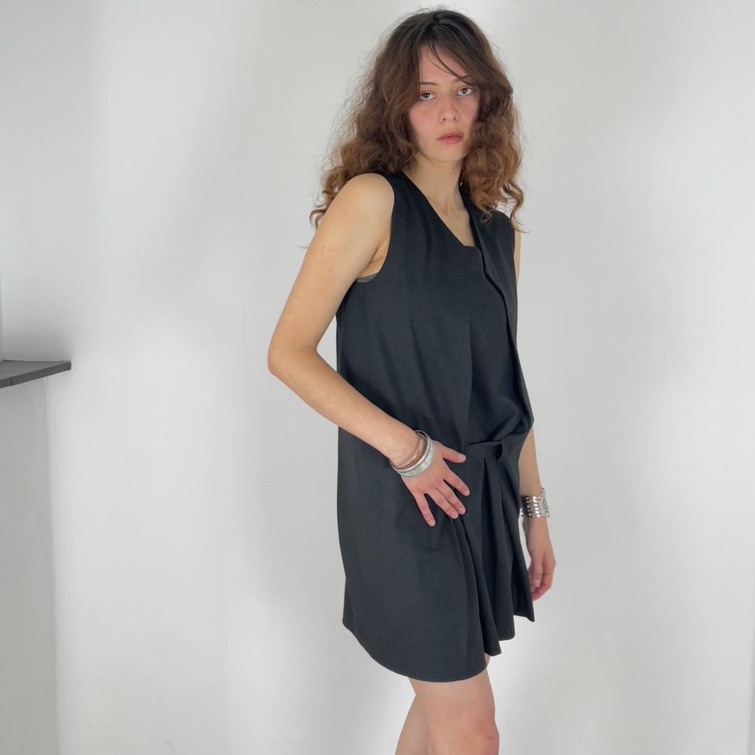 Thumbnail b8783b26-b5f4-4bbd-8127-559b309a0b58