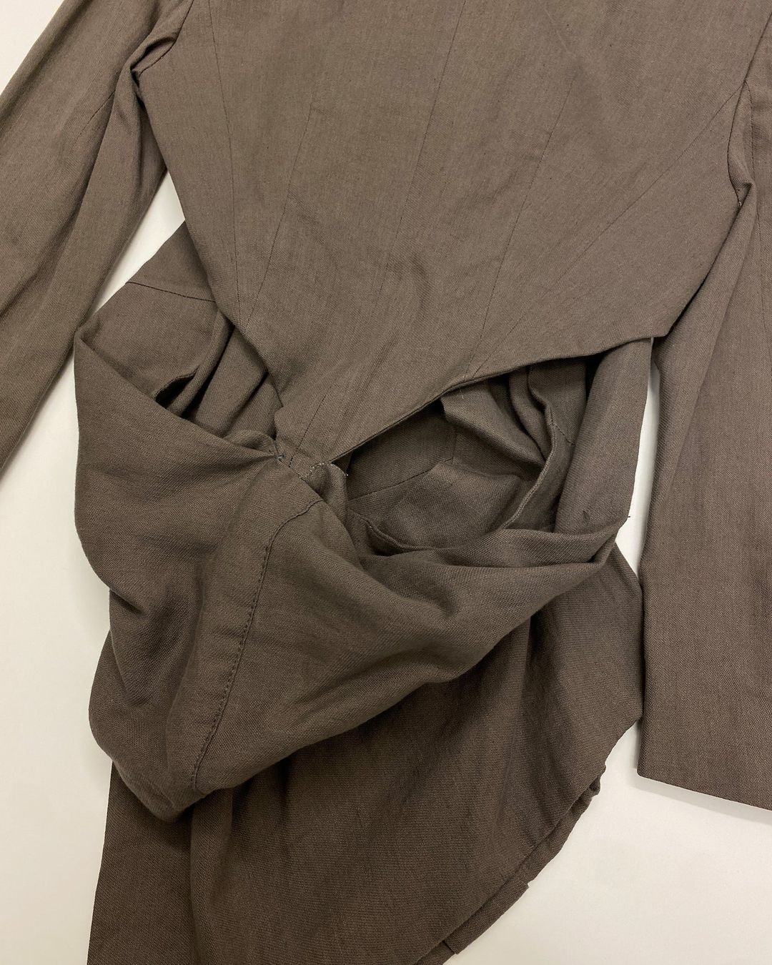 Thumbnail 685f0593-feba-47c4-a143-a7cbee60a6a5