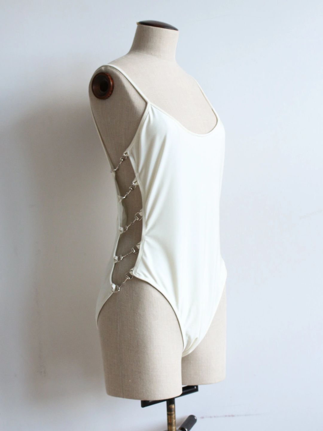 Thumbnail 63385d30-742c-406f-8eb4-f2076f03884b