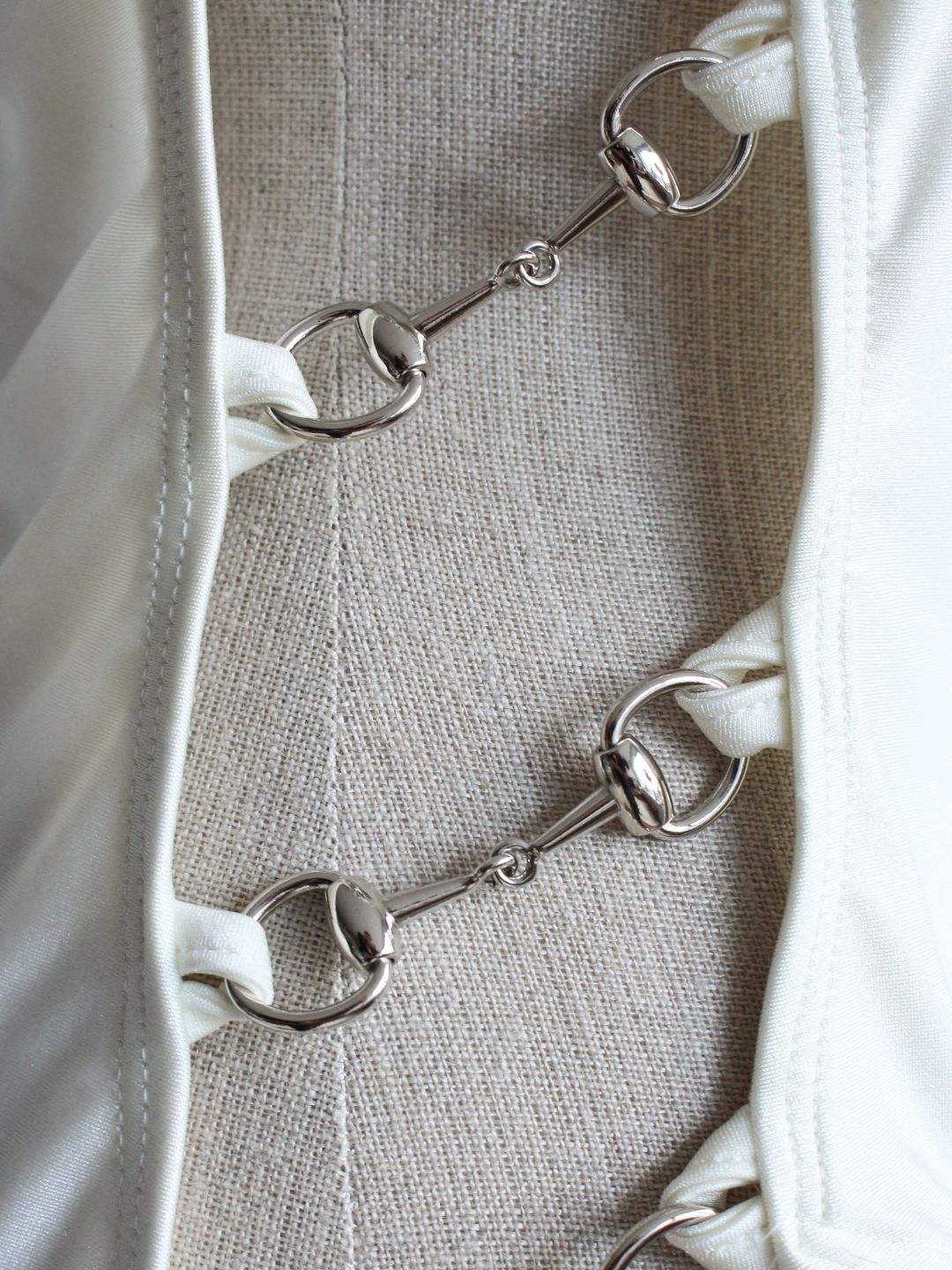 Thumbnail 2eb73350-79b0-4f6a-8a22-d045f24eb808