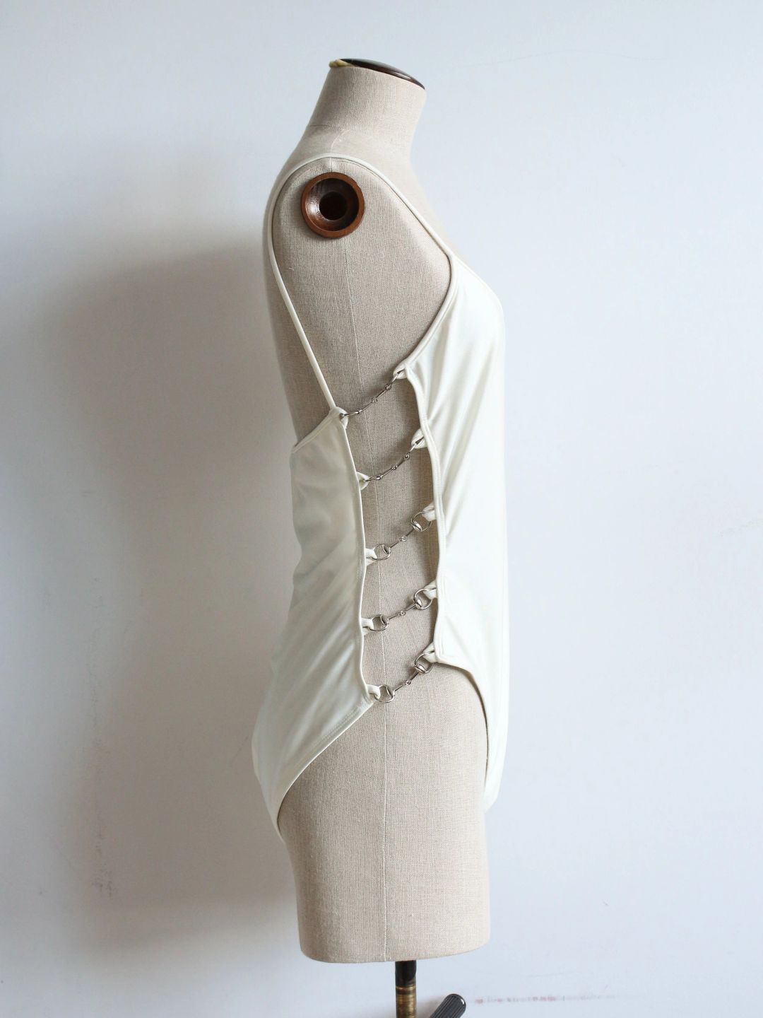 Thumbnail a21c9297-1147-4b33-9e2d-3ee9d47a41f9