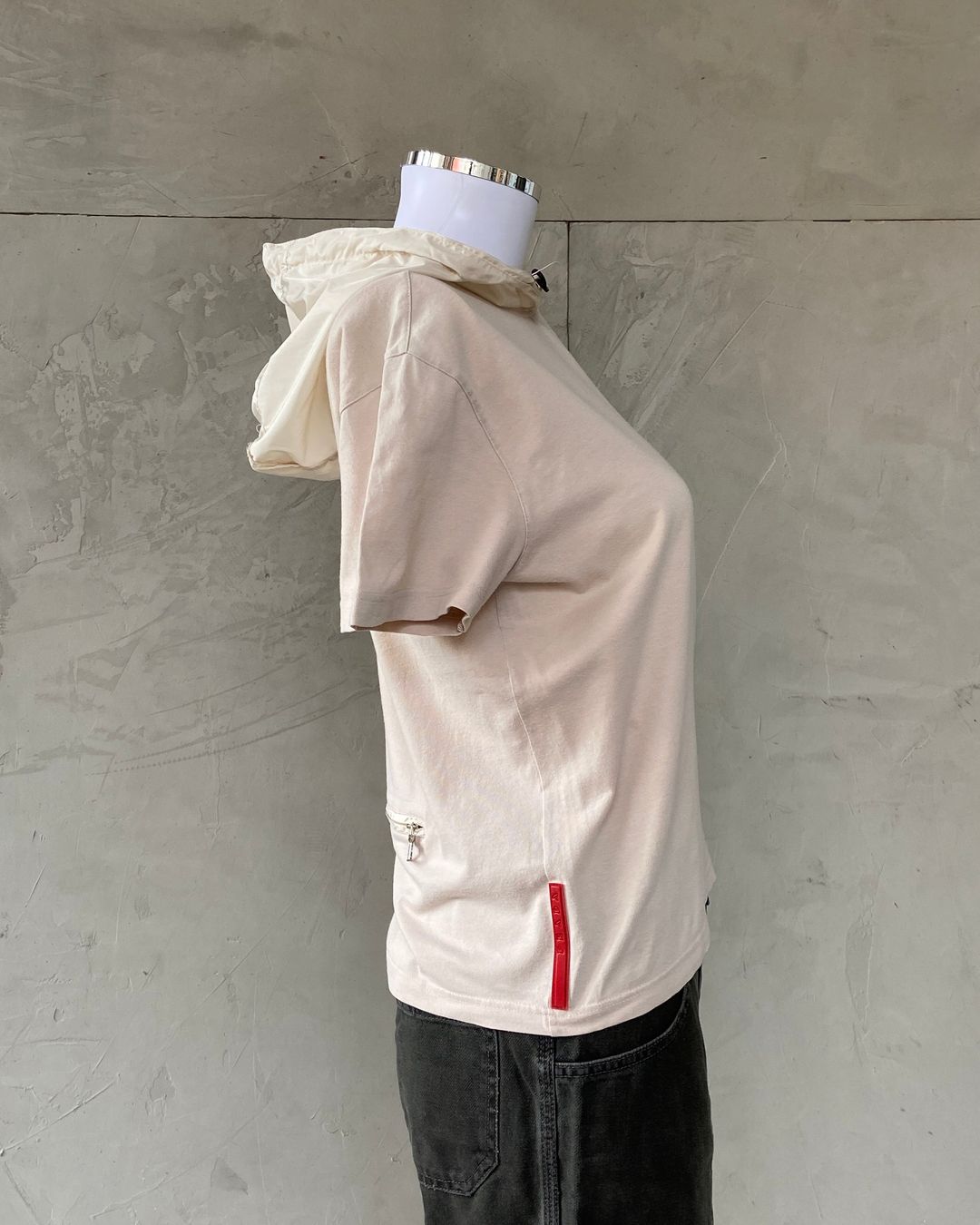 Thumbnail 30a0efb1-bc8b-4a73-96e8-689a58c03059