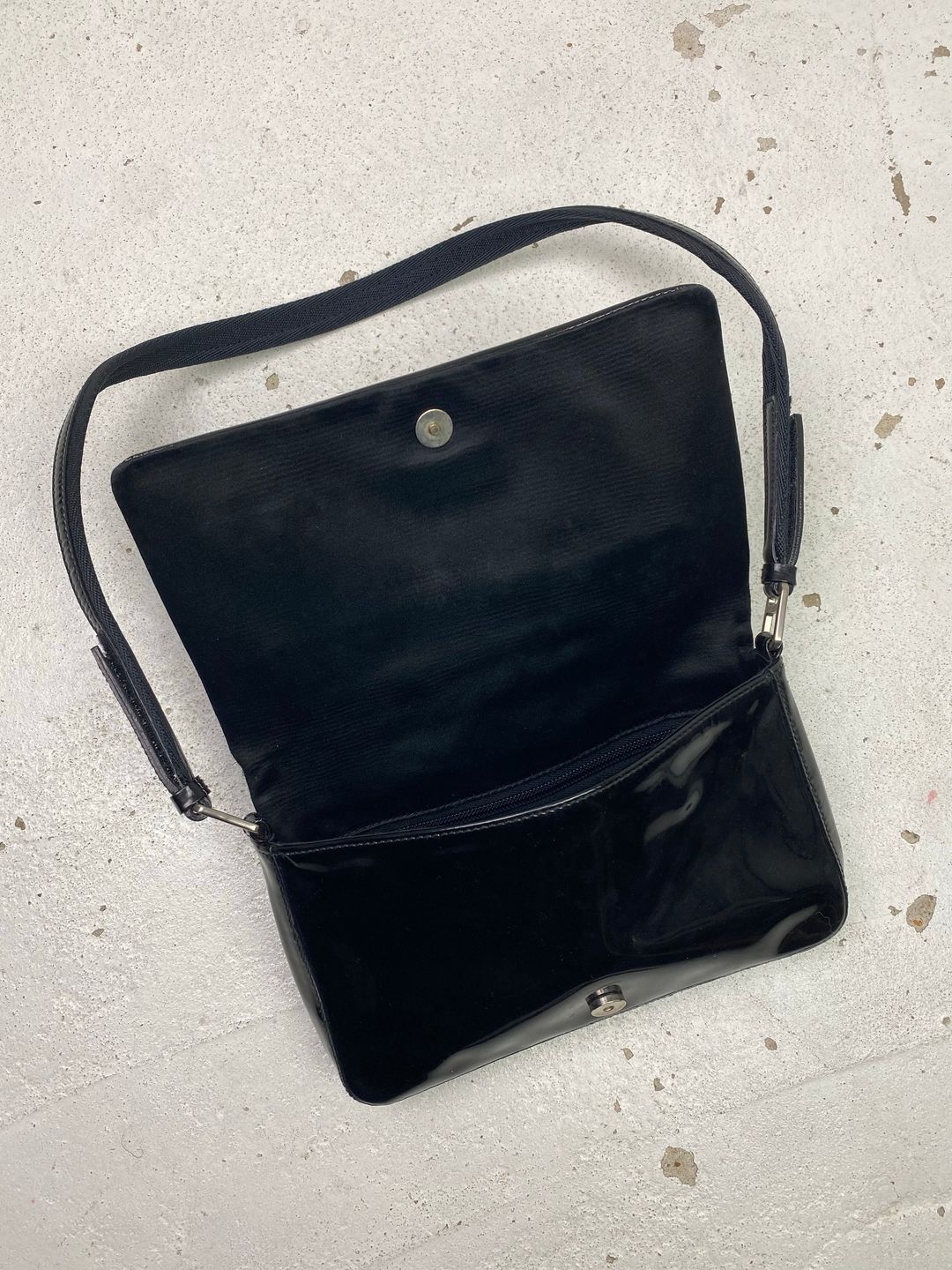 Thumbnail 7ff18815-cb5a-467e-9fd2-f6ff05007406