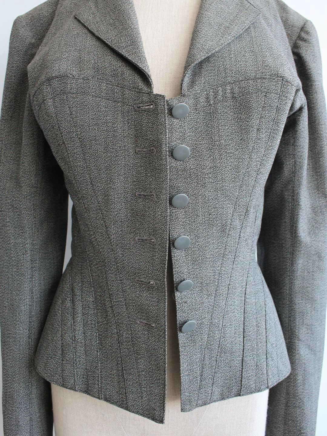 Thumbnail 0881e740-37cb-4208-86b1-723a22f3ba61