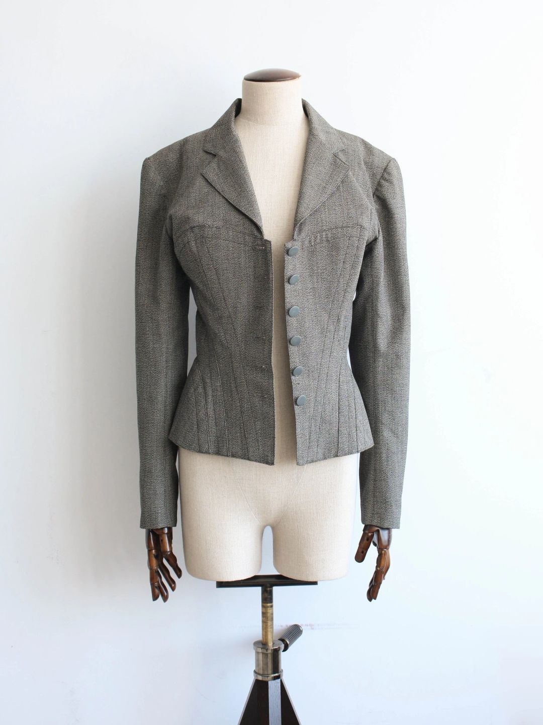 Thumbnail 083c11ca-5da8-499b-a399-6cab361078e7