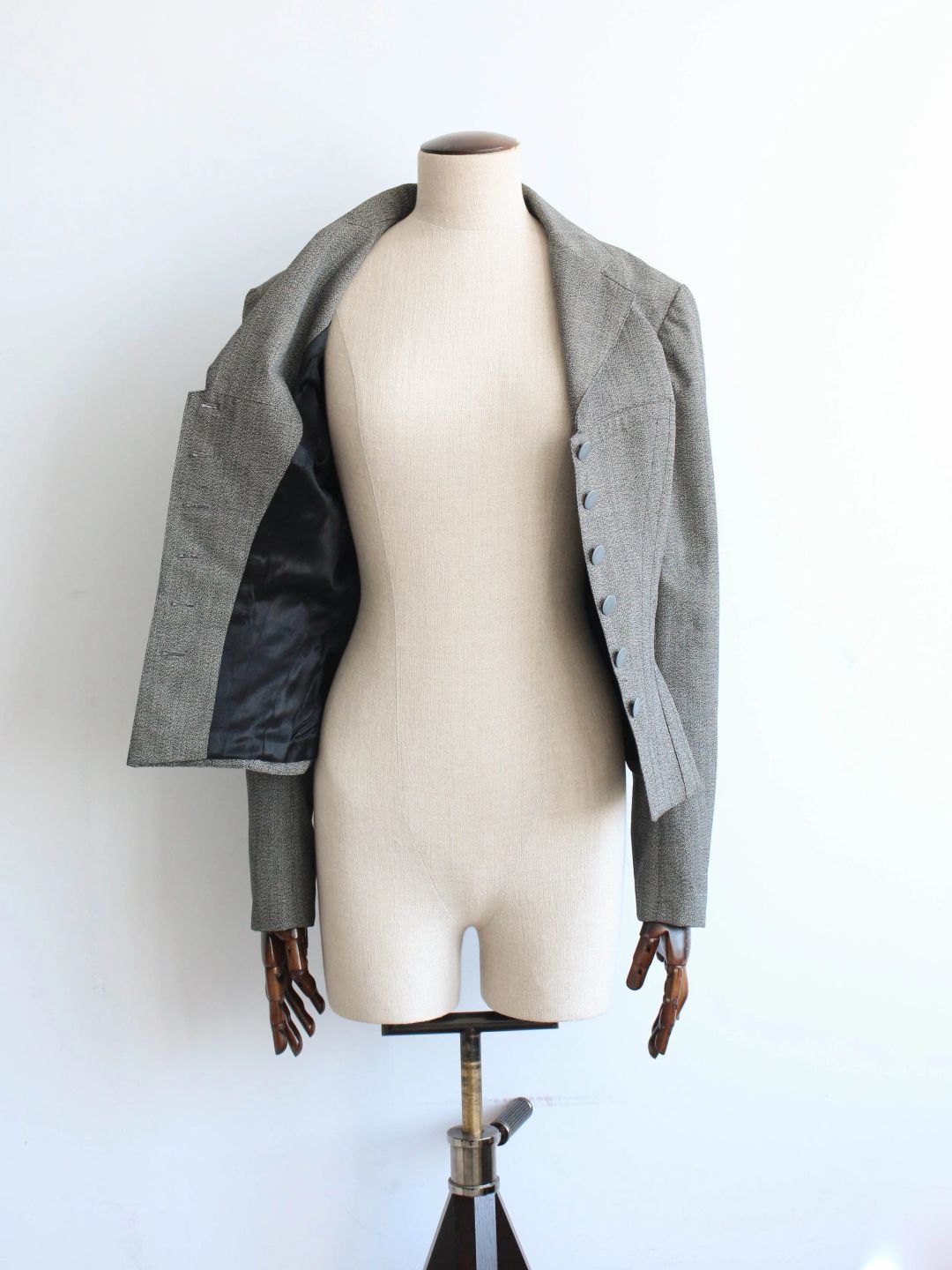 Thumbnail 79ed2c93-ad57-400c-897d-ac71fa475b80