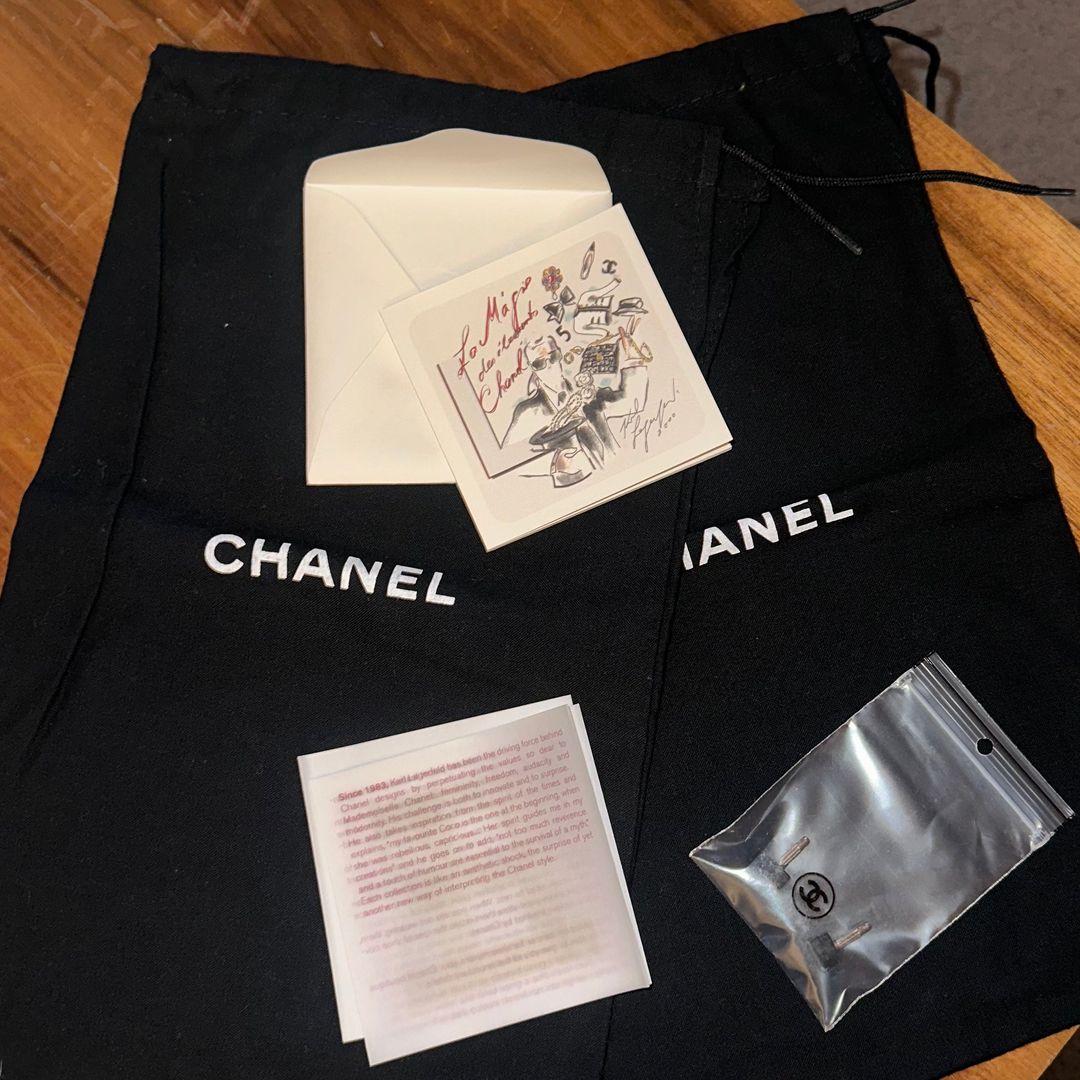 Thumbnail 353874e5-63eb-4645-913f-b16d3630ea06