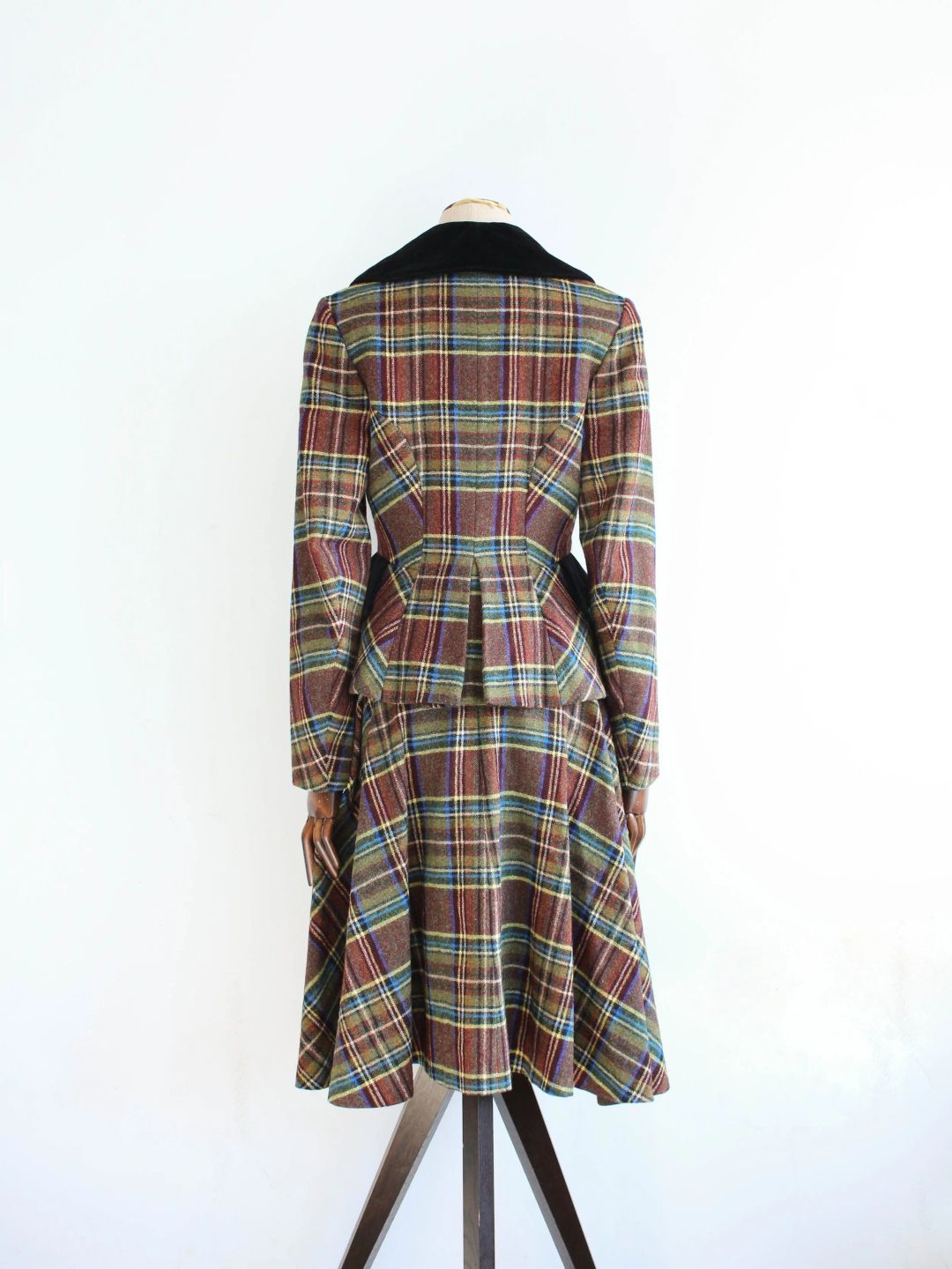 Thumbnail 0cf2adf4-29b6-4100-8c80-9217d83773b0