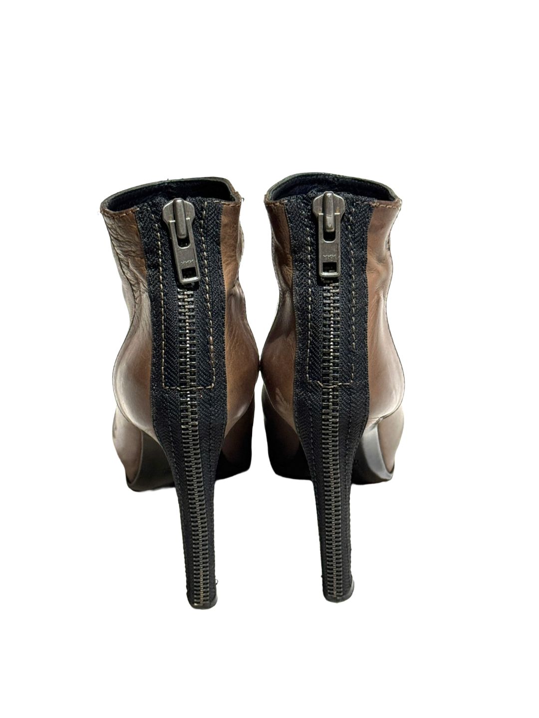 Thumbnail 527c7b95-924f-4ee6-a43c-6e63a9b267ef