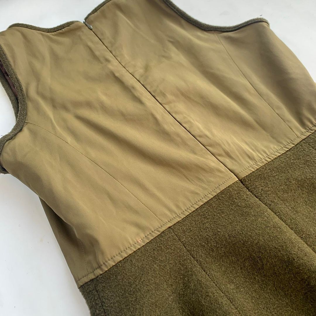 Thumbnail 6b1572c9-f351-4400-9b73-ece1f3043c7c