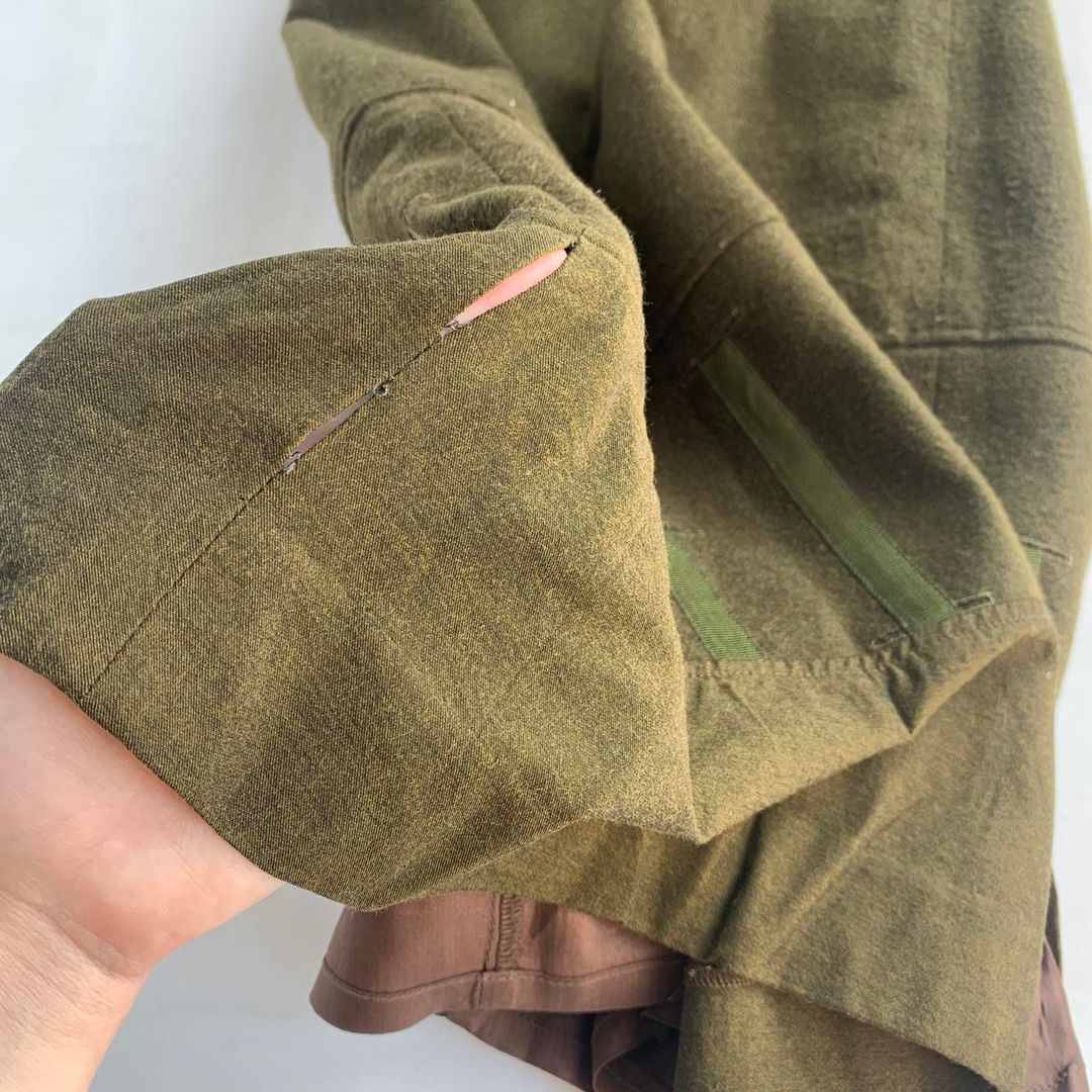 Thumbnail 81c5ae41-c2a4-48e1-8e97-808b7c7a690e