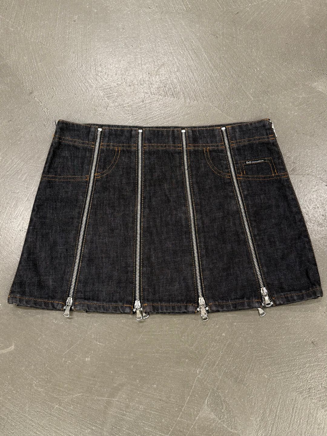 S/S 2004 Dolce & Gabbana full zip mini skirt by DOLCE & GABBANA in size IT 40 from SKIRTS category