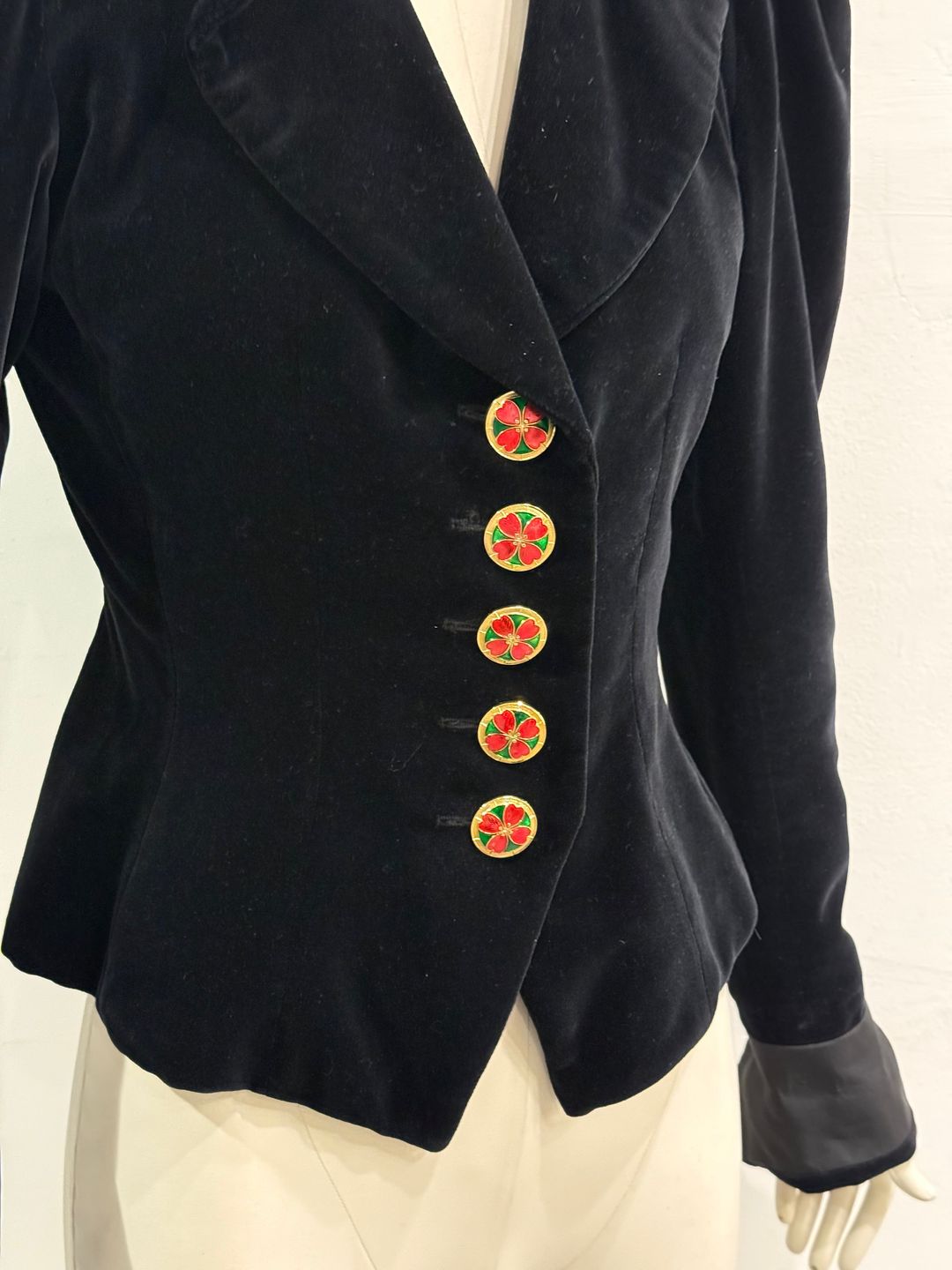 Thumbnail 7e9224fd-f500-47b9-ba75-5422968a8abf