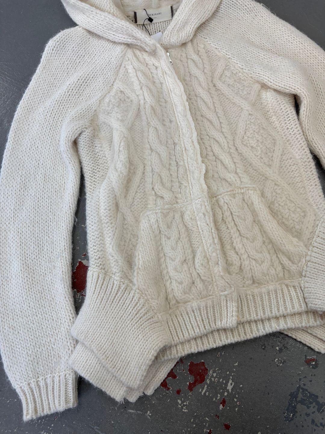 Thumbnail 565c804c-fb72-41ed-8a52-4e8b03666181