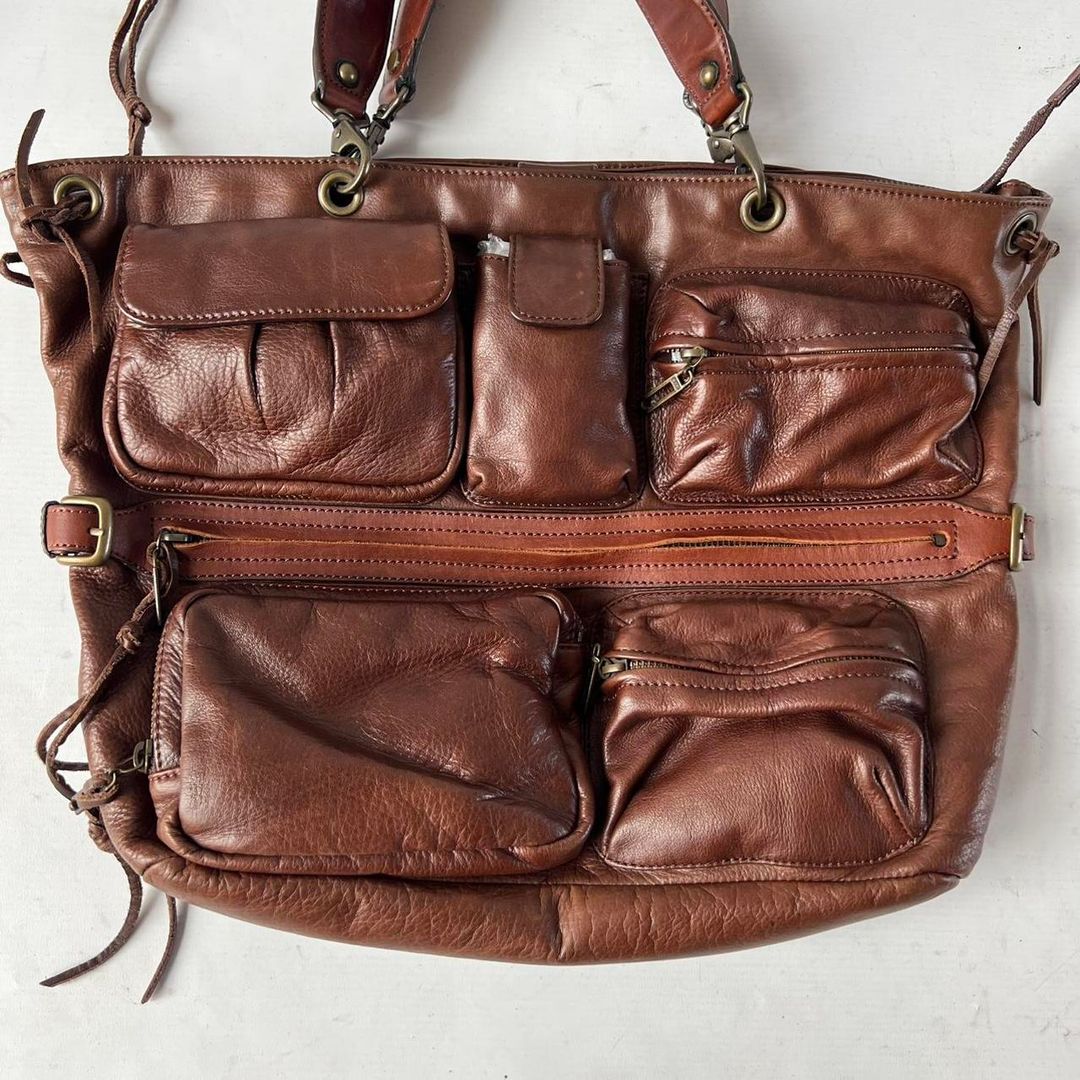 Thumbnail 92229658-361e-498d-a7e1-5108d2a64e28