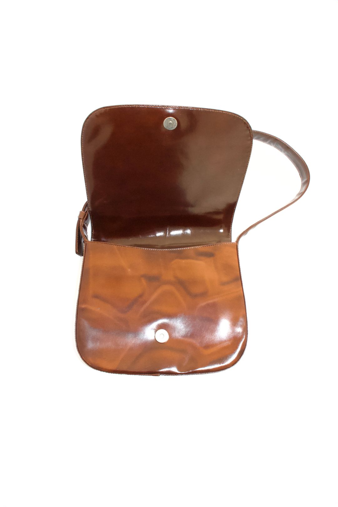 Thumbnail 6af1fcc8-2ee9-4f40-893d-2f97f9af0cf1