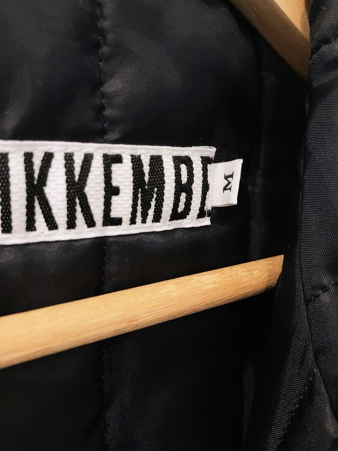 Thumbnail 79d976cd-2a82-4ca9-9418-fb8de41c95bc