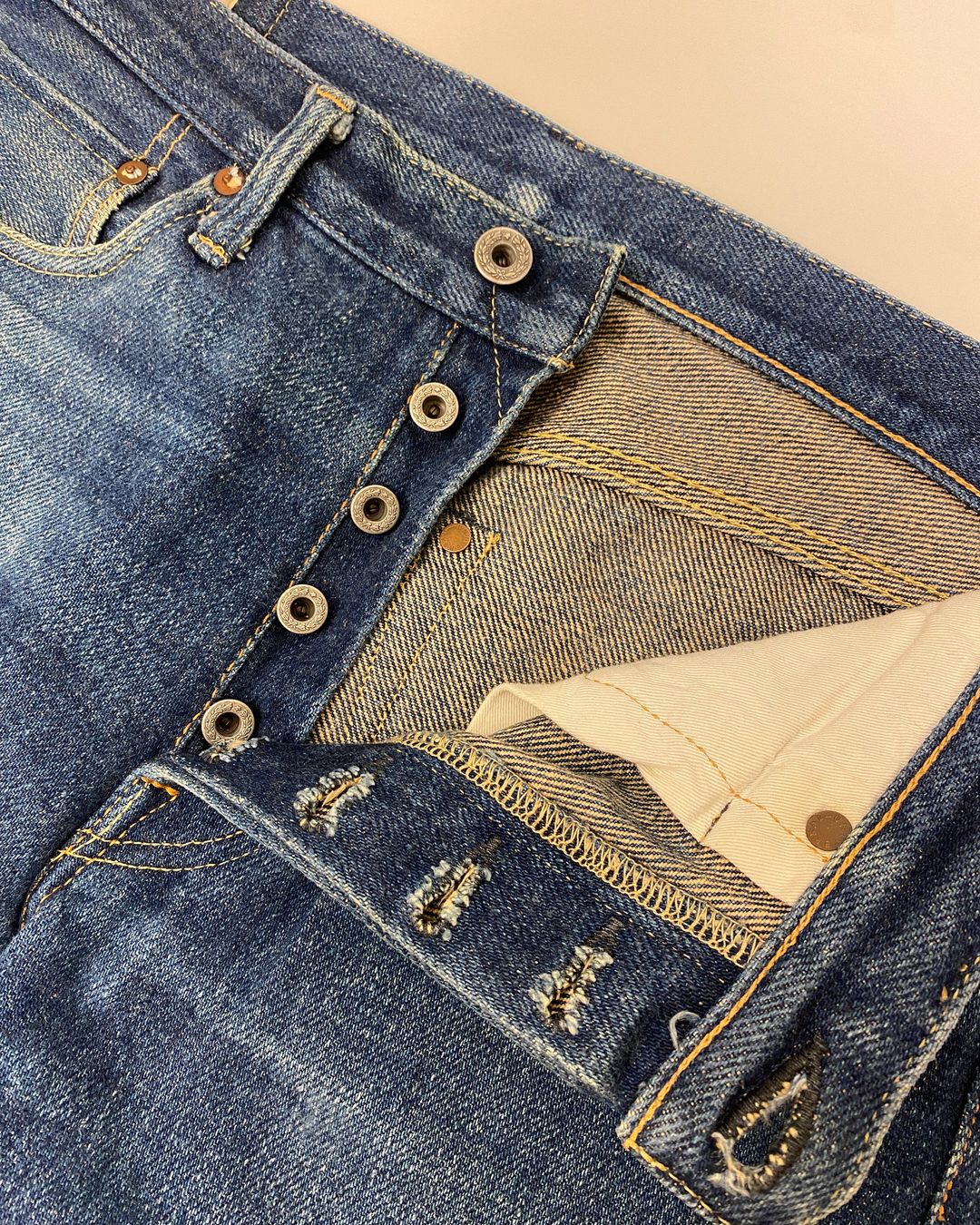 Thumbnail 49104b9d-dc5a-4860-817b-8c427181cad5