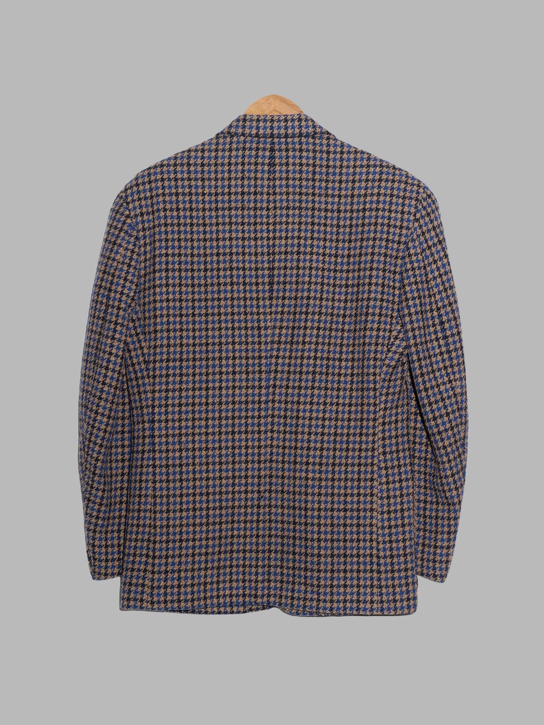 Thumbnail 553a853b-6f6d-474d-bc8c-701509d5f7d9