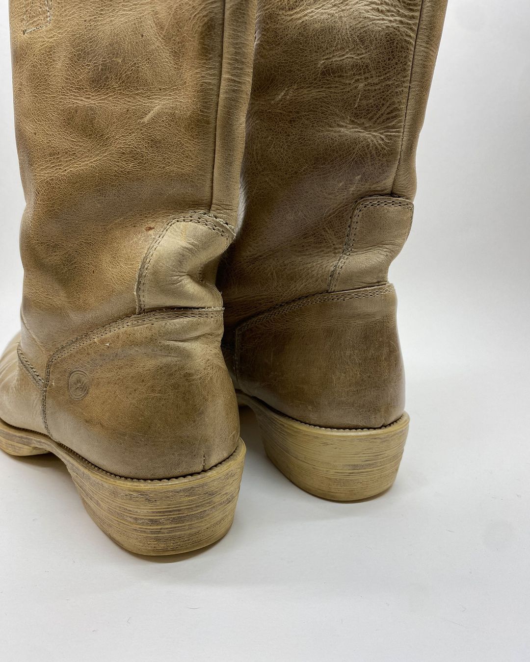 Thumbnail 31f4d22e-c2b1-48f8-90f4-81a8800f08bb