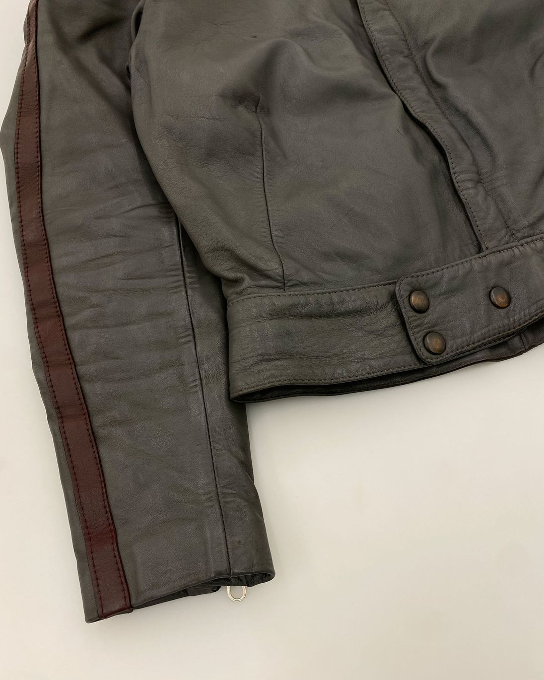 Thumbnail 9b314d73-d2d3-474b-b272-c586d904d1bd