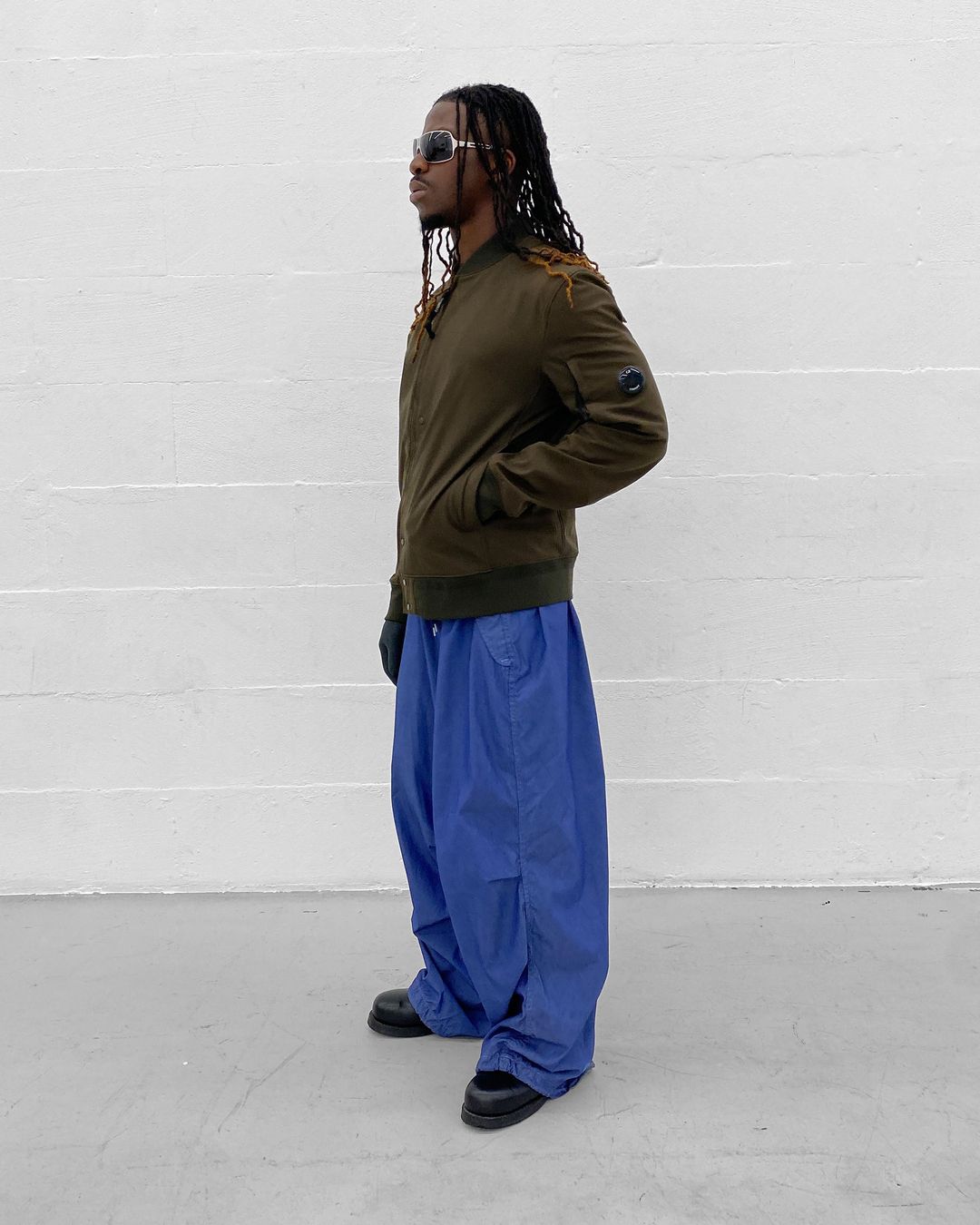 Thumbnail 4c26dba1-a744-48da-baad-42d1a473f96f