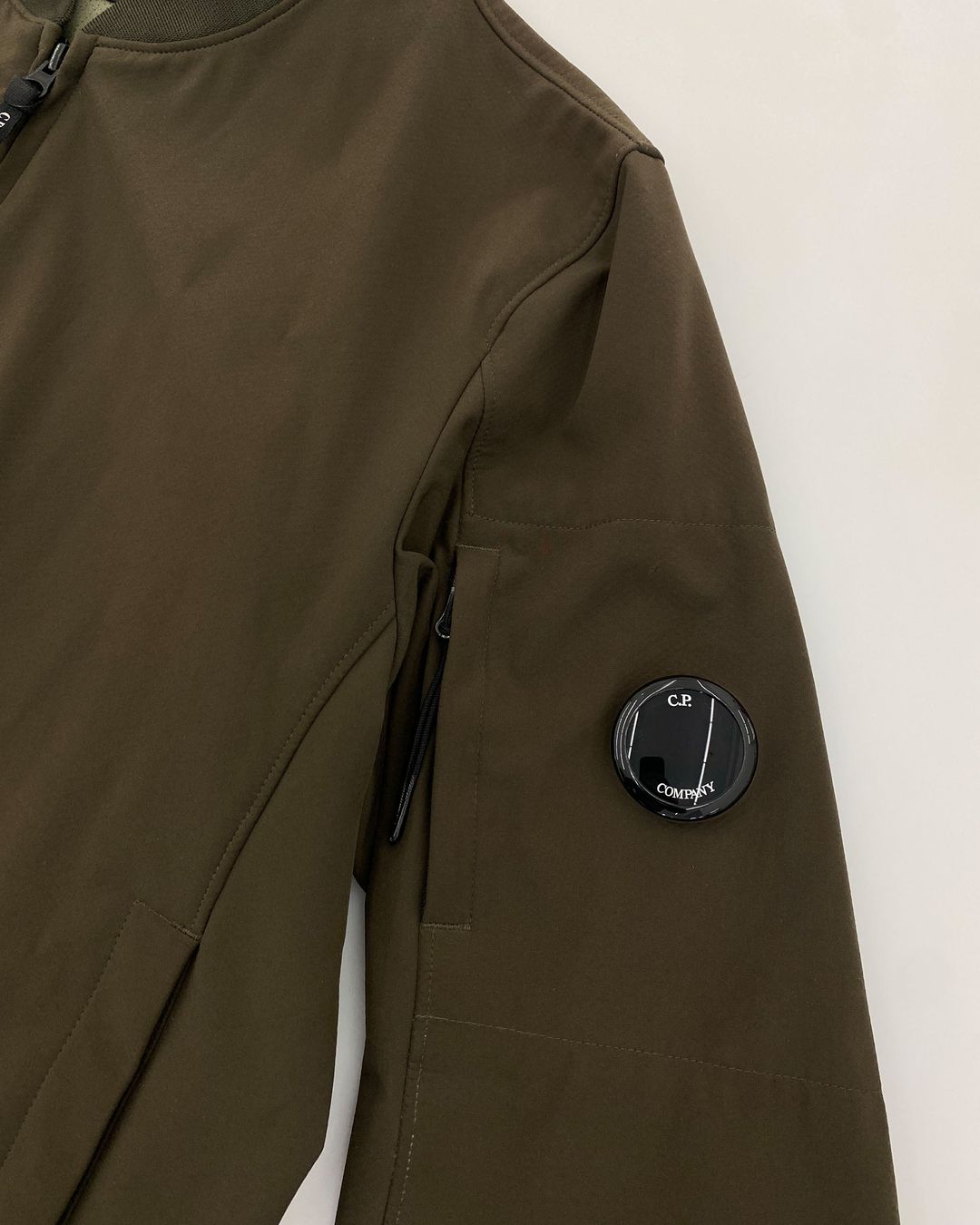 Thumbnail 617c71da-0e23-4e2f-a1e6-d3d4787f57a5