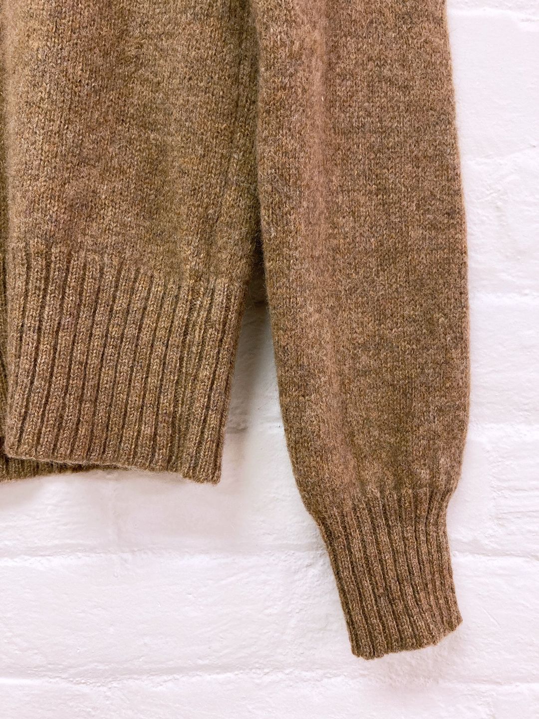 Thumbnail 0d241201-ee70-4cf1-9b16-1ad17f79fed4