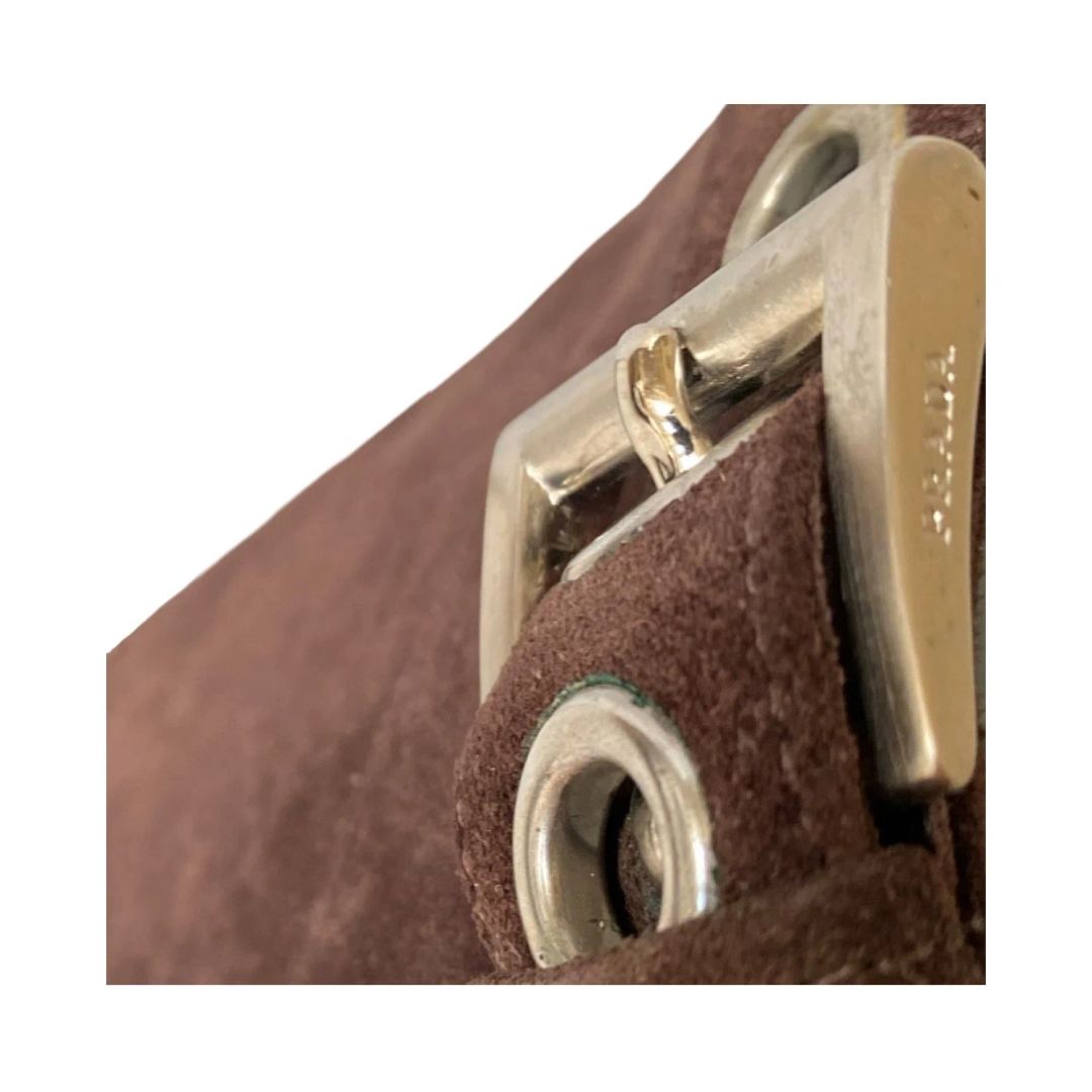 Thumbnail ec32f30a-0d3d-4160-886a-237206f08323