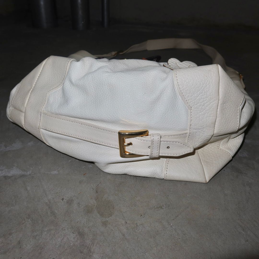 Thumbnail 4e7193ff-ef93-4deb-9424-ef88dca9813b