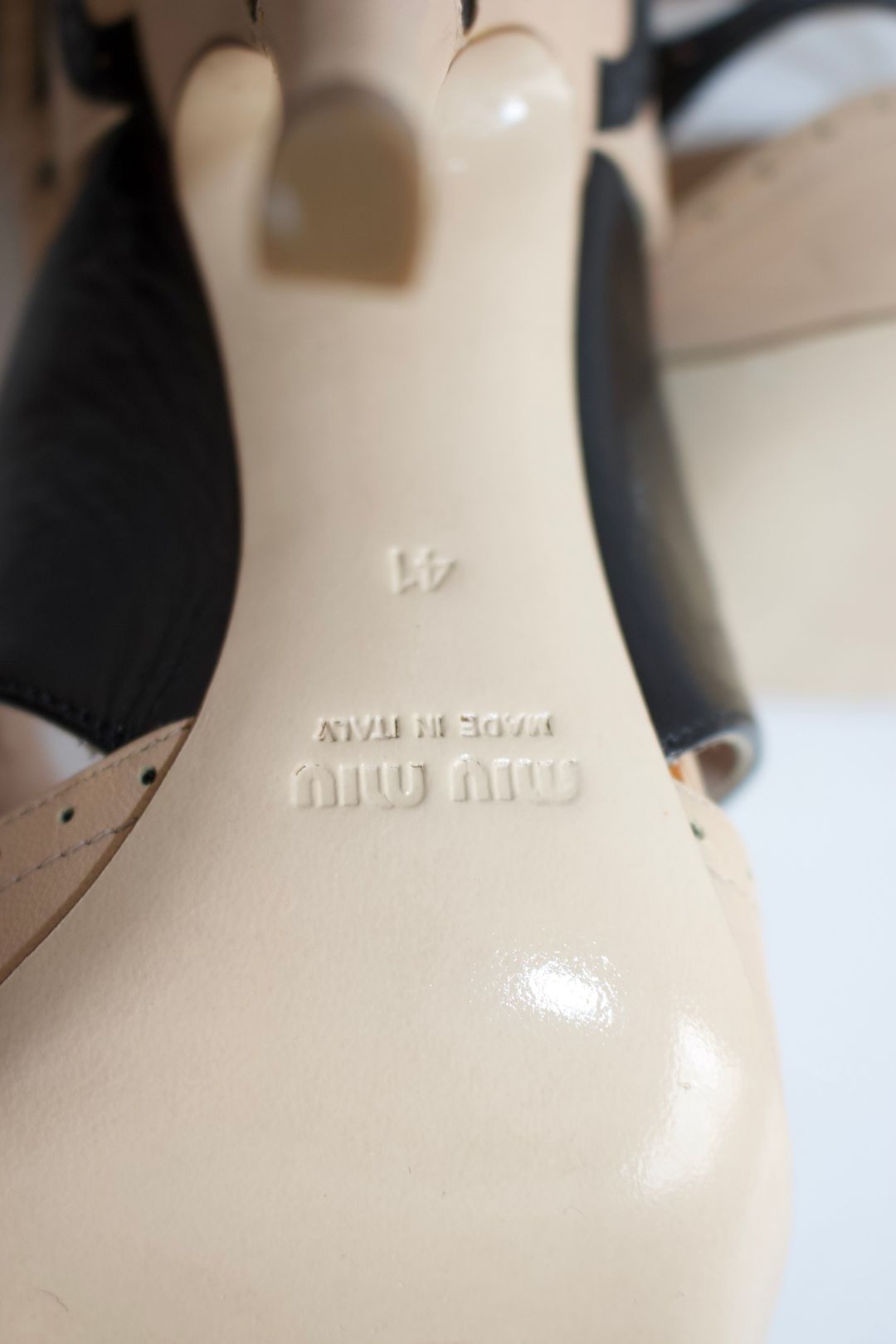 Thumbnail 102346de-7ecd-48ab-ae13-ff8ca5855ad0