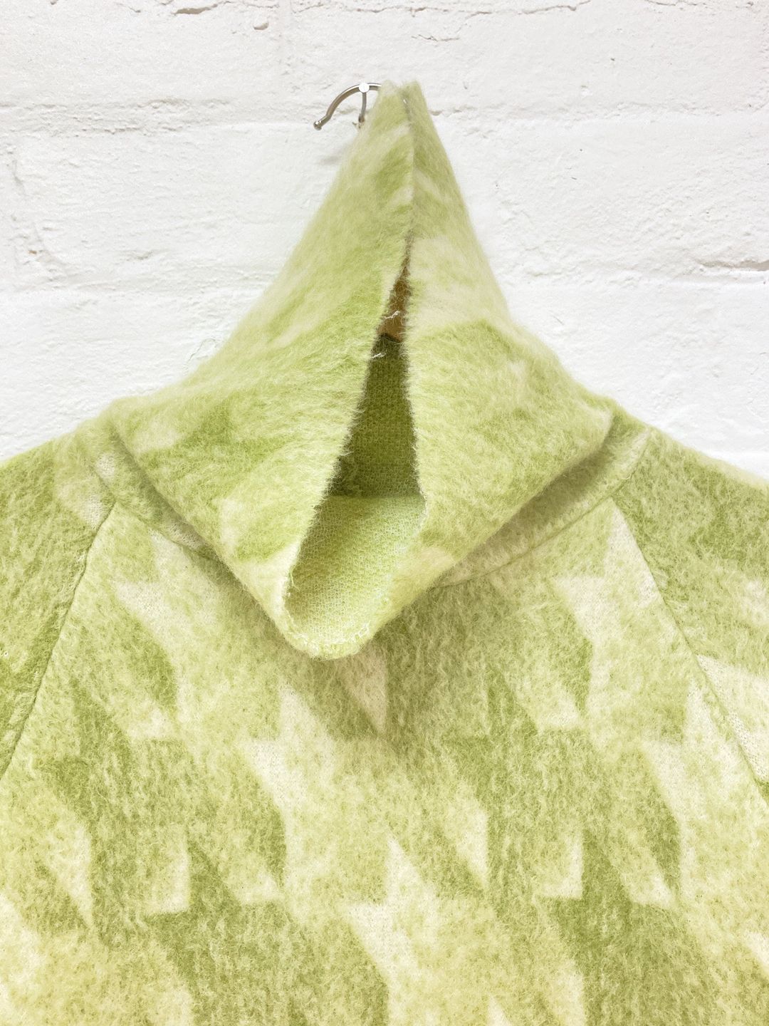 Thumbnail 27f6b63b-161c-4e2e-bc0f-302eb963632f