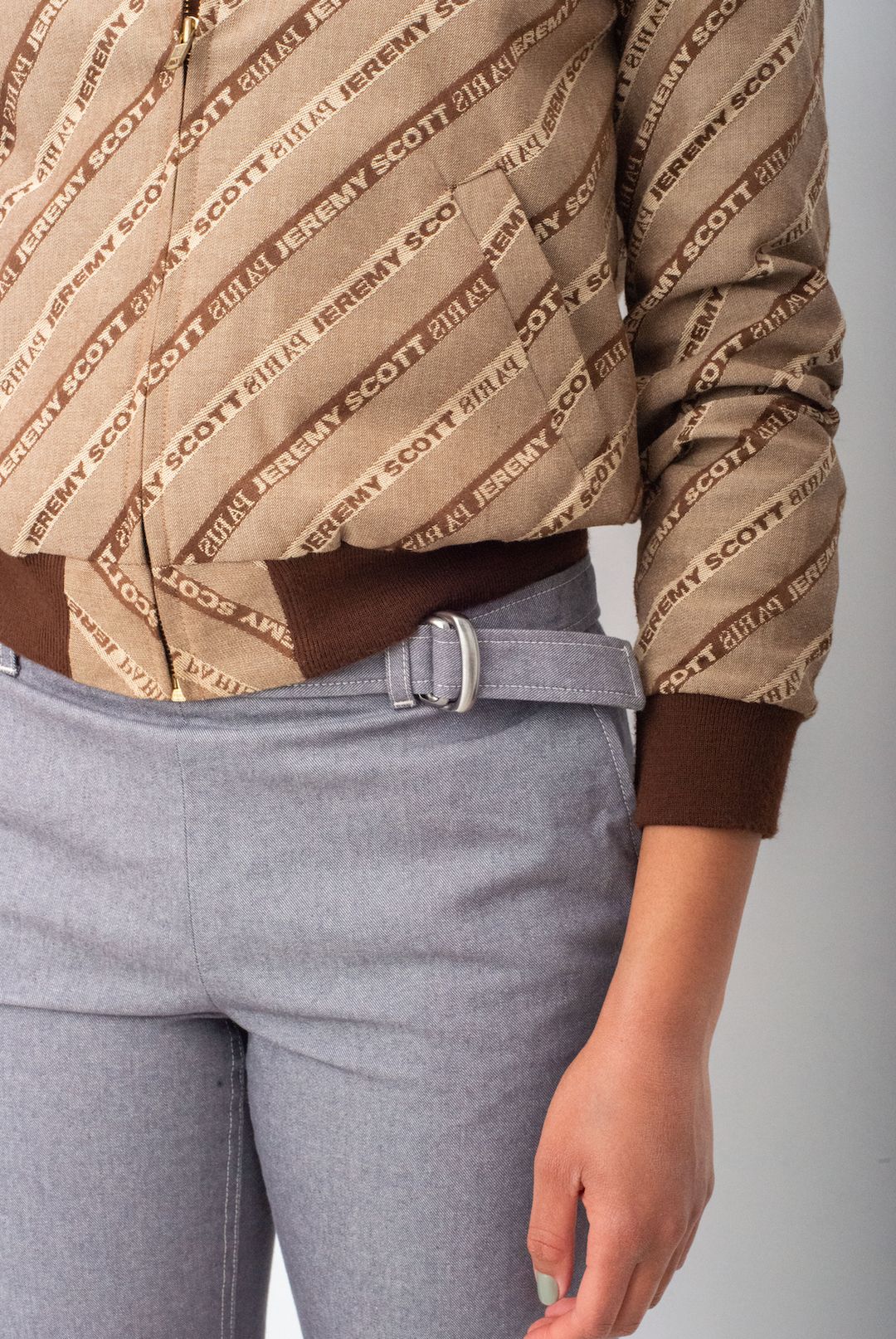 Thumbnail 149480fb-2e5e-48bb-ba7e-62c8d800f98f