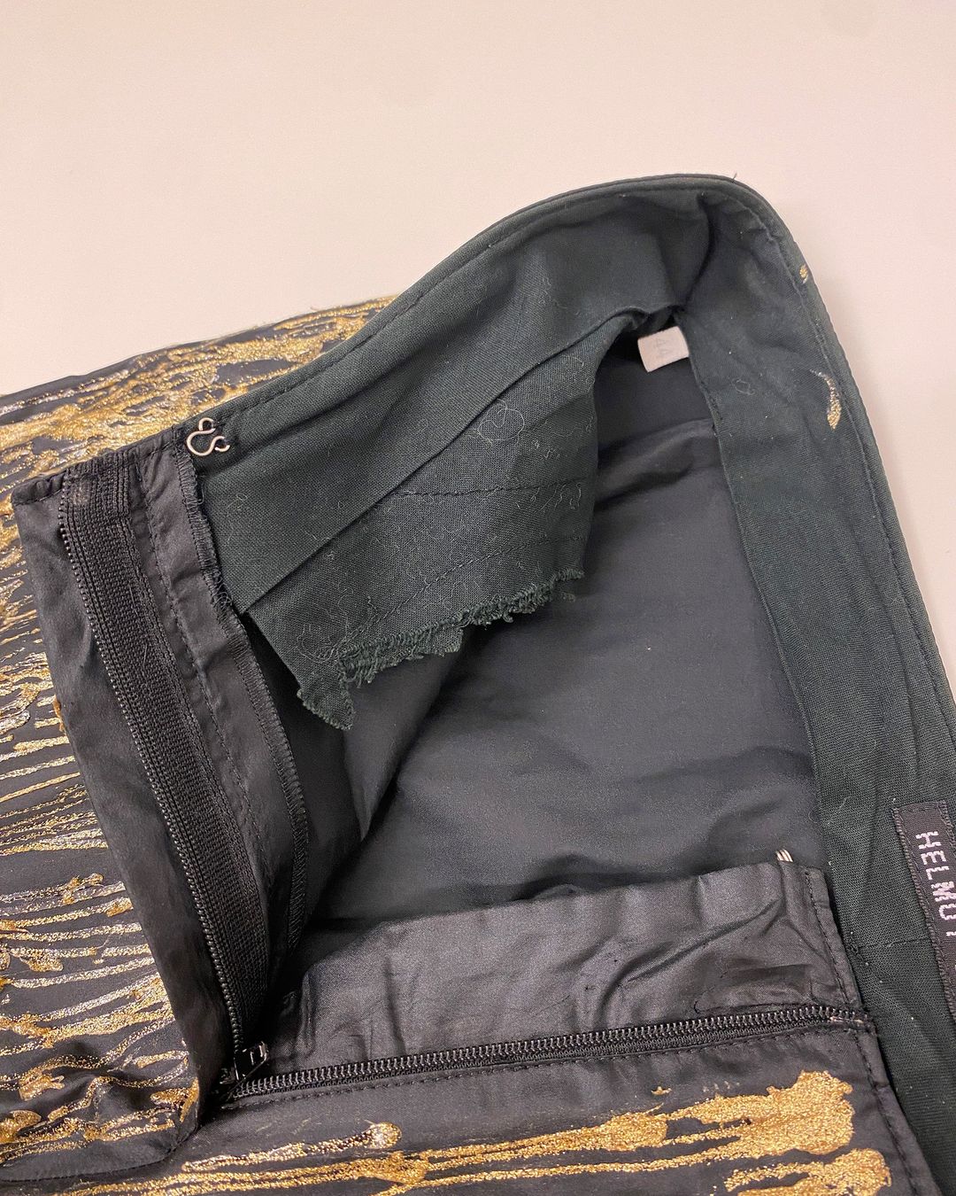 Thumbnail 87e059b8-33a8-48e4-9d25-11327eed37ad