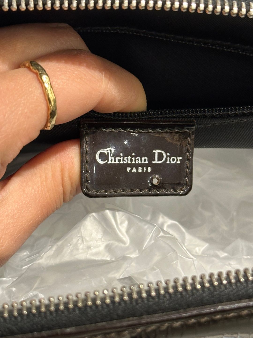 Thumbnail af0bb560-c06c-4be2-9532-e373b3c3ac57