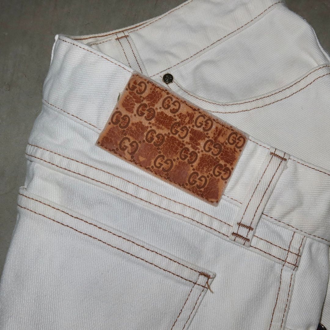 Thumbnail 307e268b-6f0c-4f54-a033-b208ea9e94d1