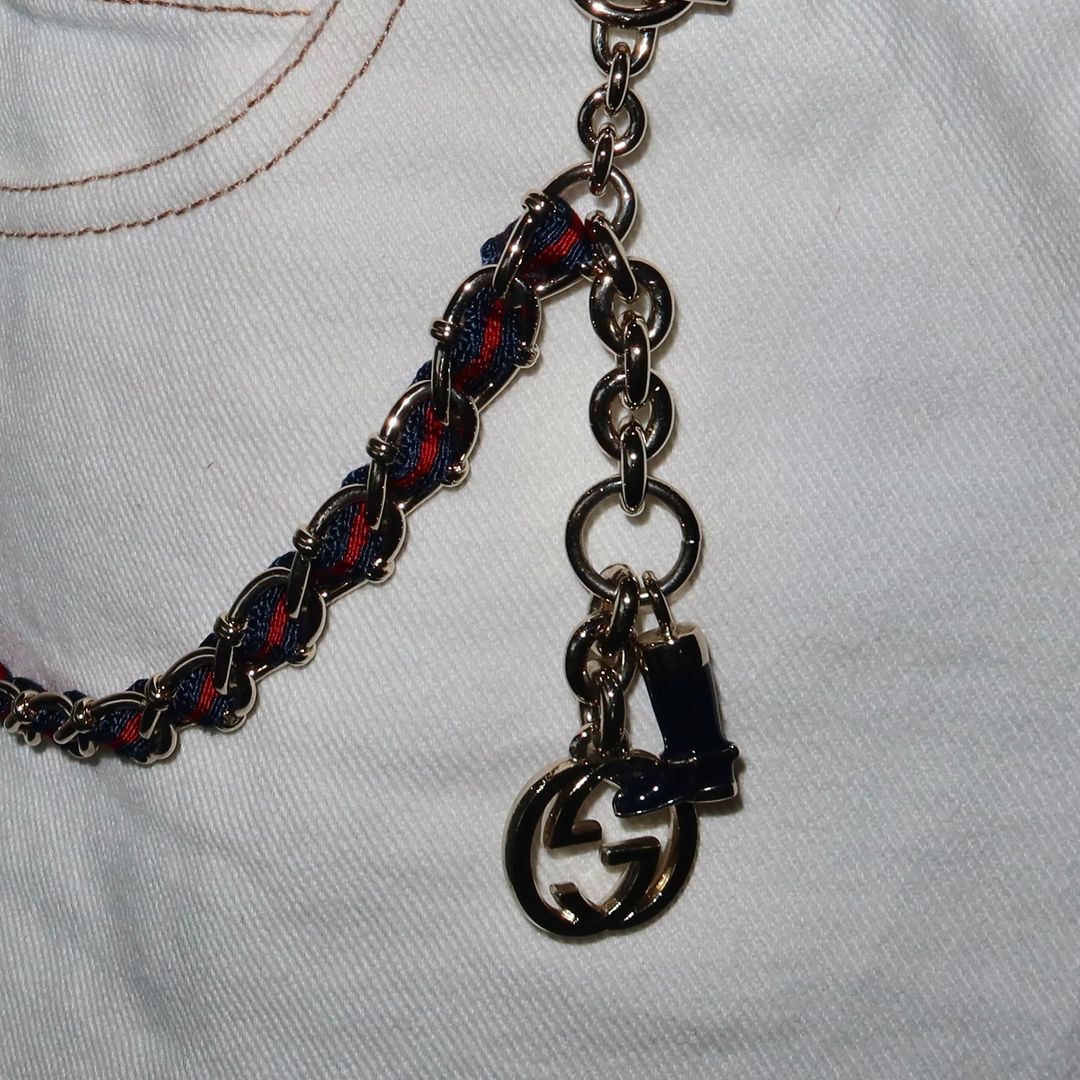 Thumbnail 0c4a82ce-b66d-46a9-87e3-d29e2d35647b