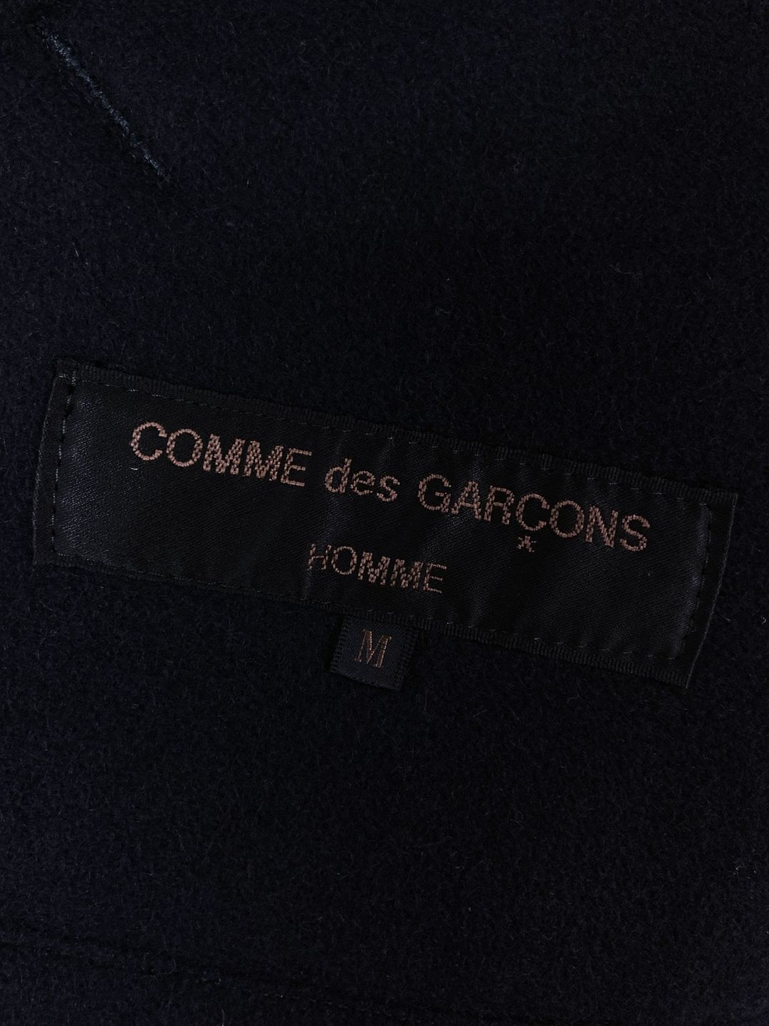 Thumbnail 75deab7d-ab1d-4996-8c71-3cc33f9f9446