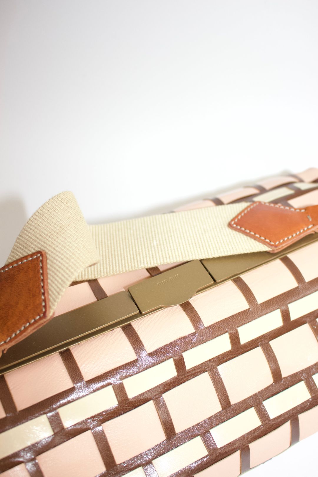 Thumbnail 2109c023-f4f9-4469-9fa3-929a52447701